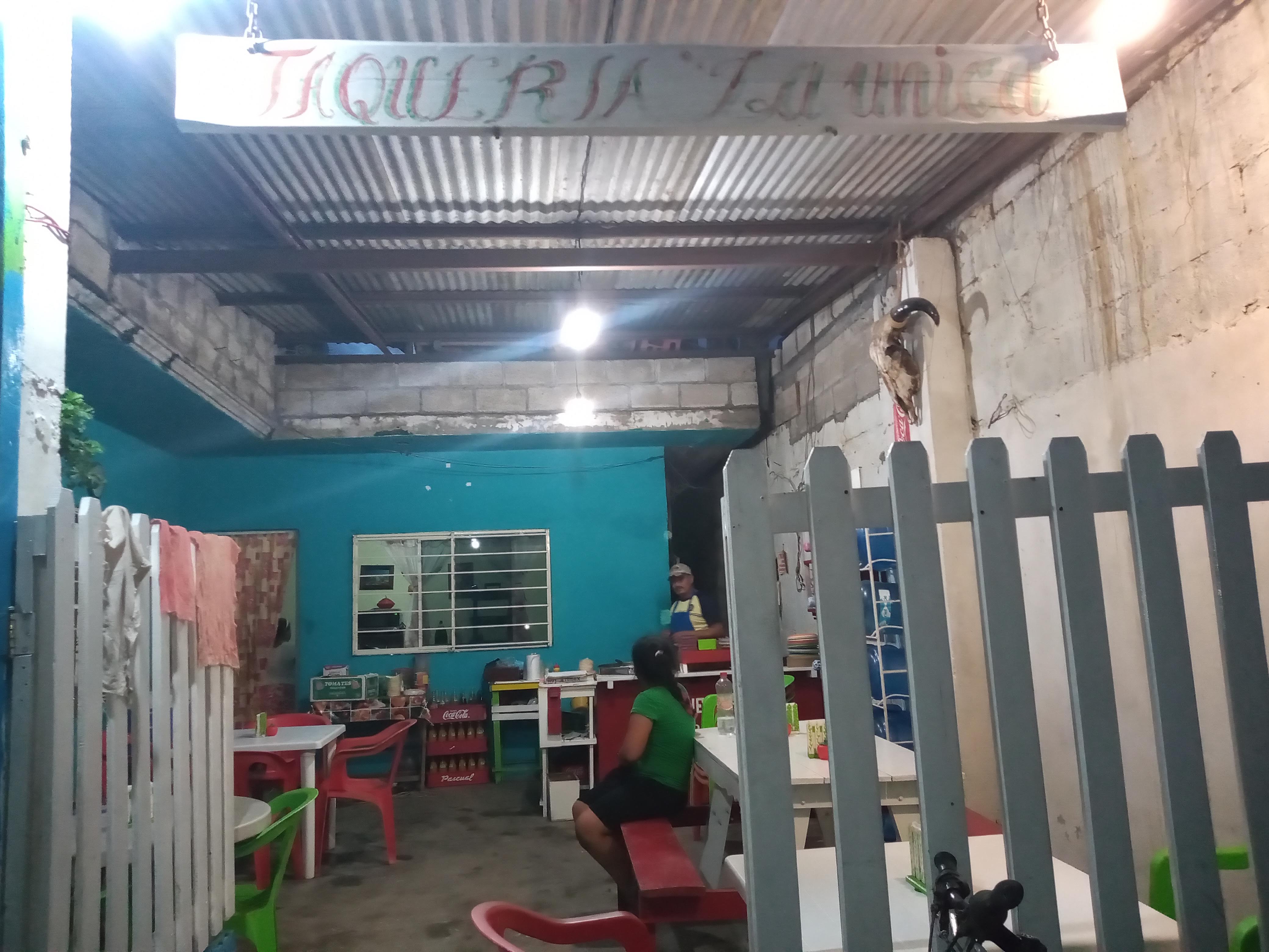 Taquería el Camarada image 7