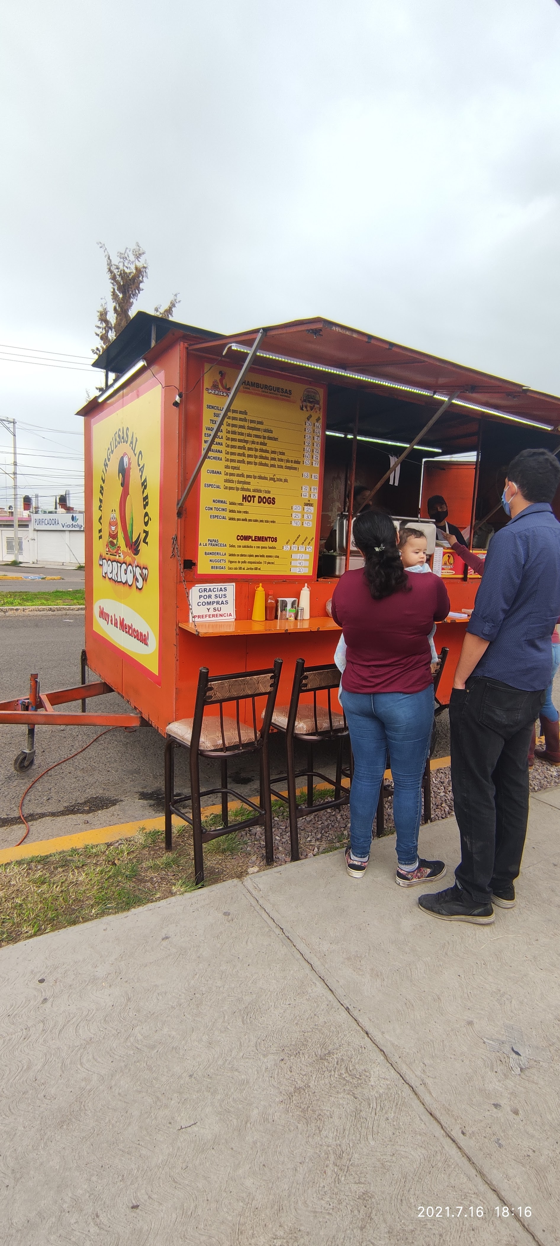 Hamburguesas "Perico's" image 5