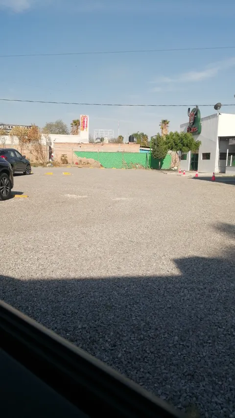 El Carnes image 10