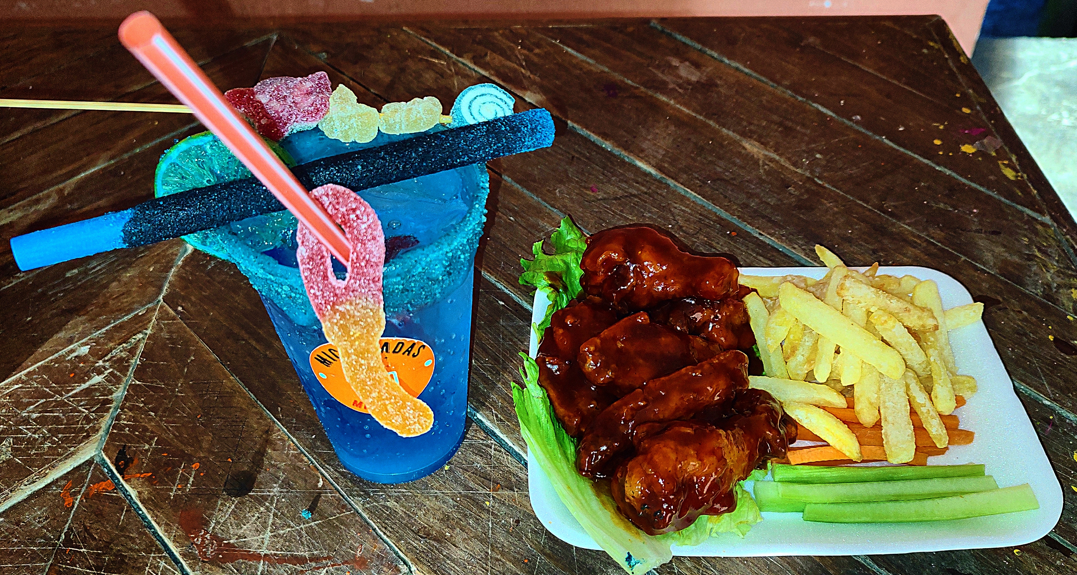 BOTANERO FAMILIAR *MICHELADAS Y ALITAS MIRANDA* image 2