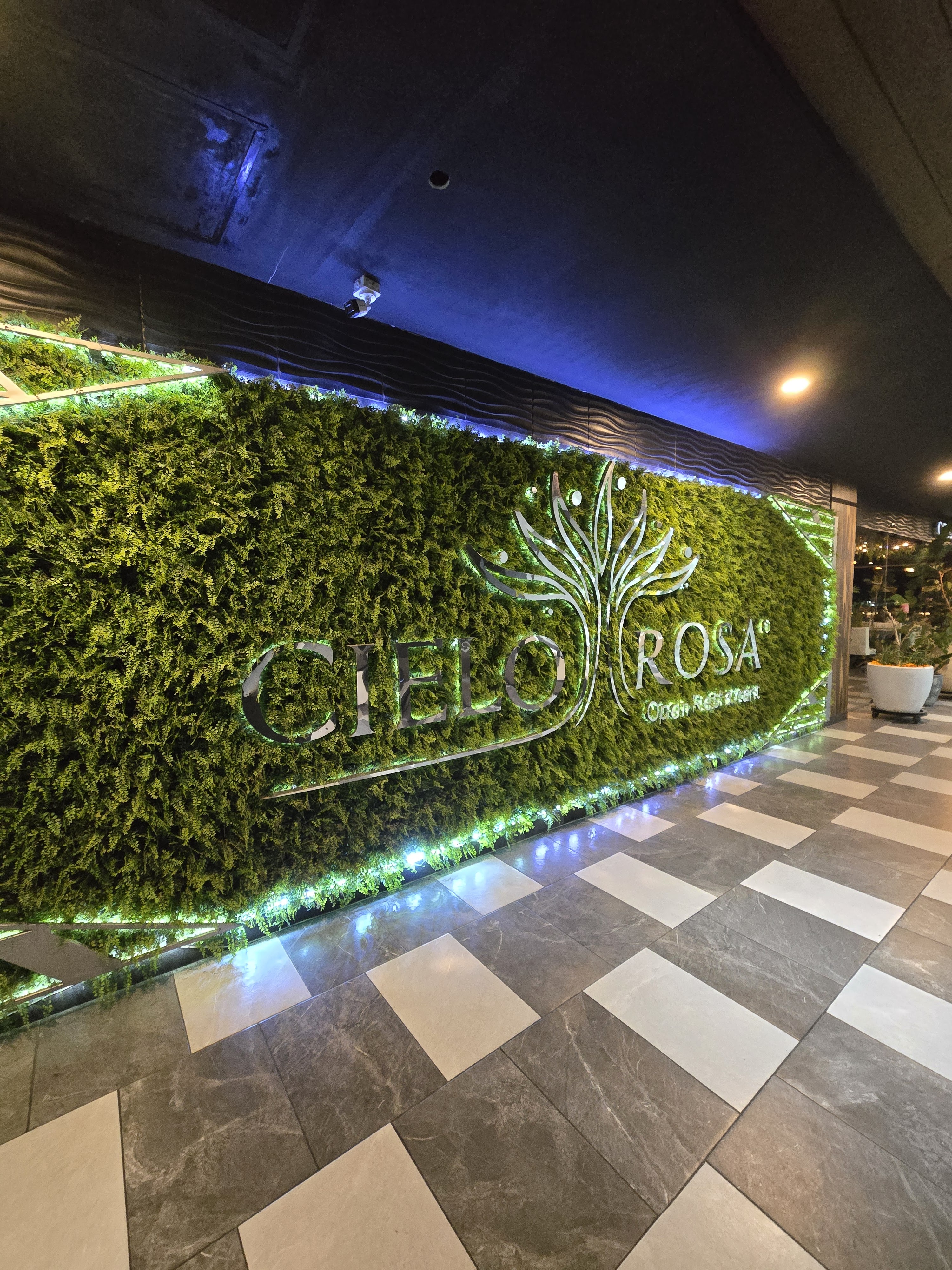 Cielo Rosa Open Restaurant image 3