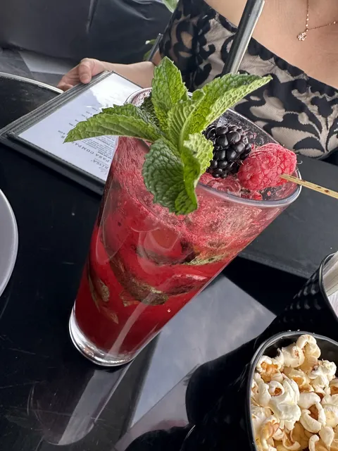 Cielo Rosa Open Restaurant image 4