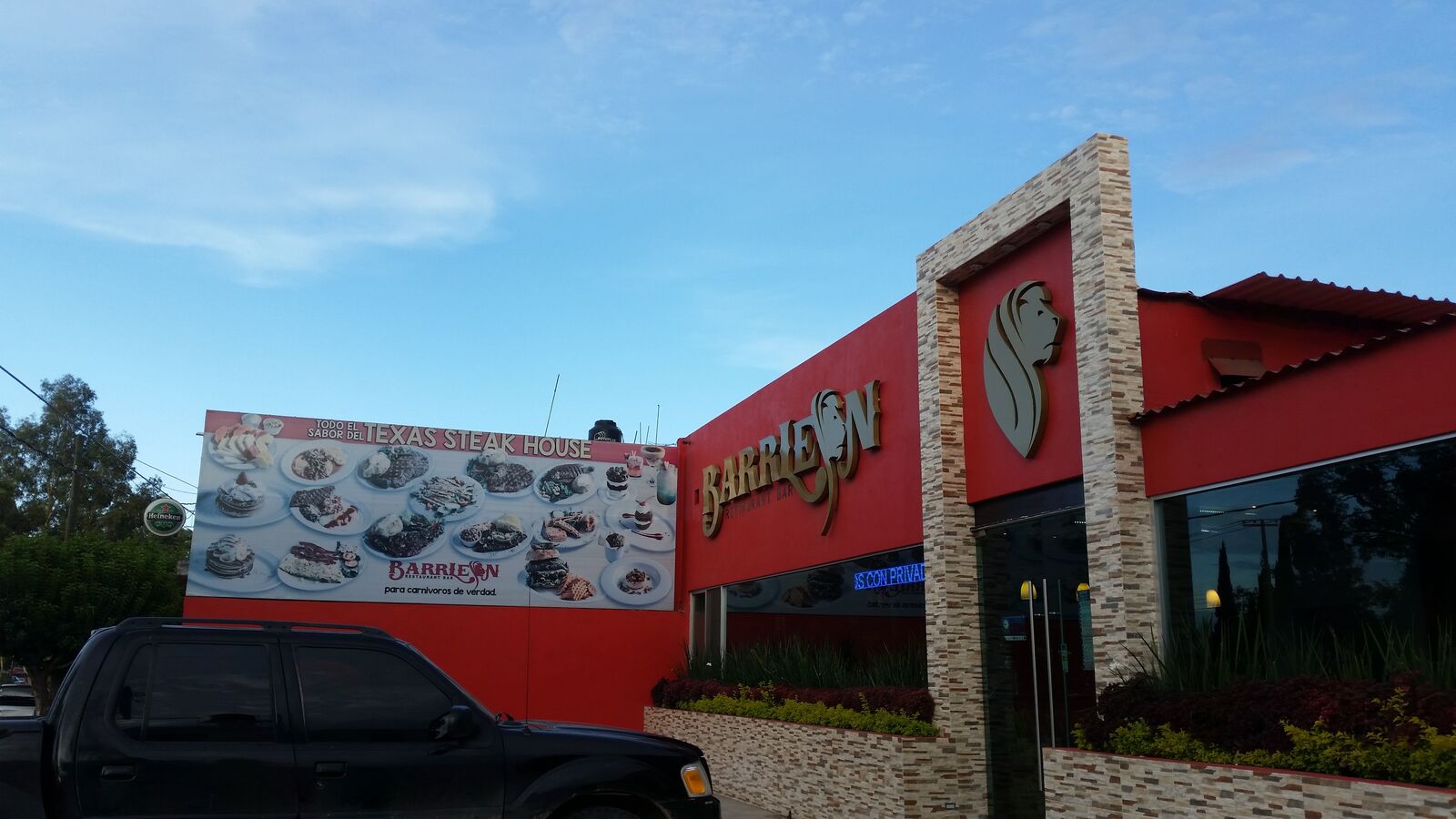 BARRLEON RESTAURANTE image 1