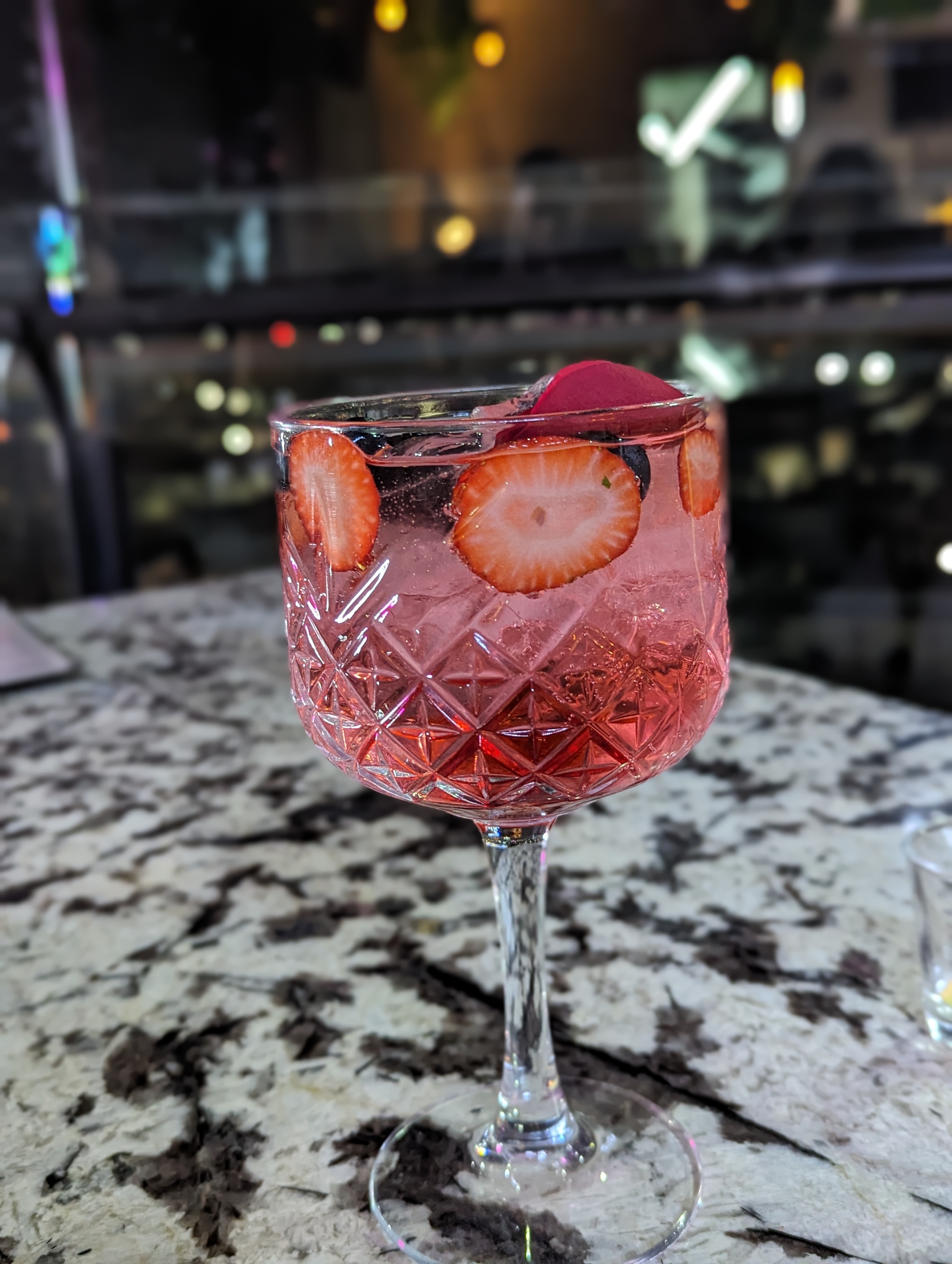 Q4tro Restaurant & Bar image 4