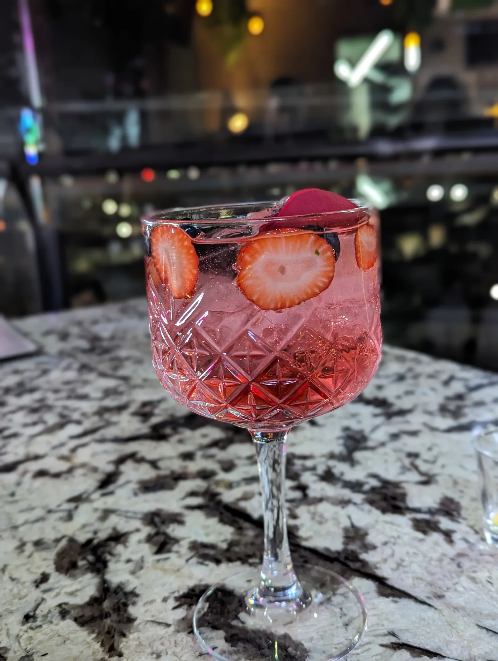 Q4tro Restaurant & Bar image 4