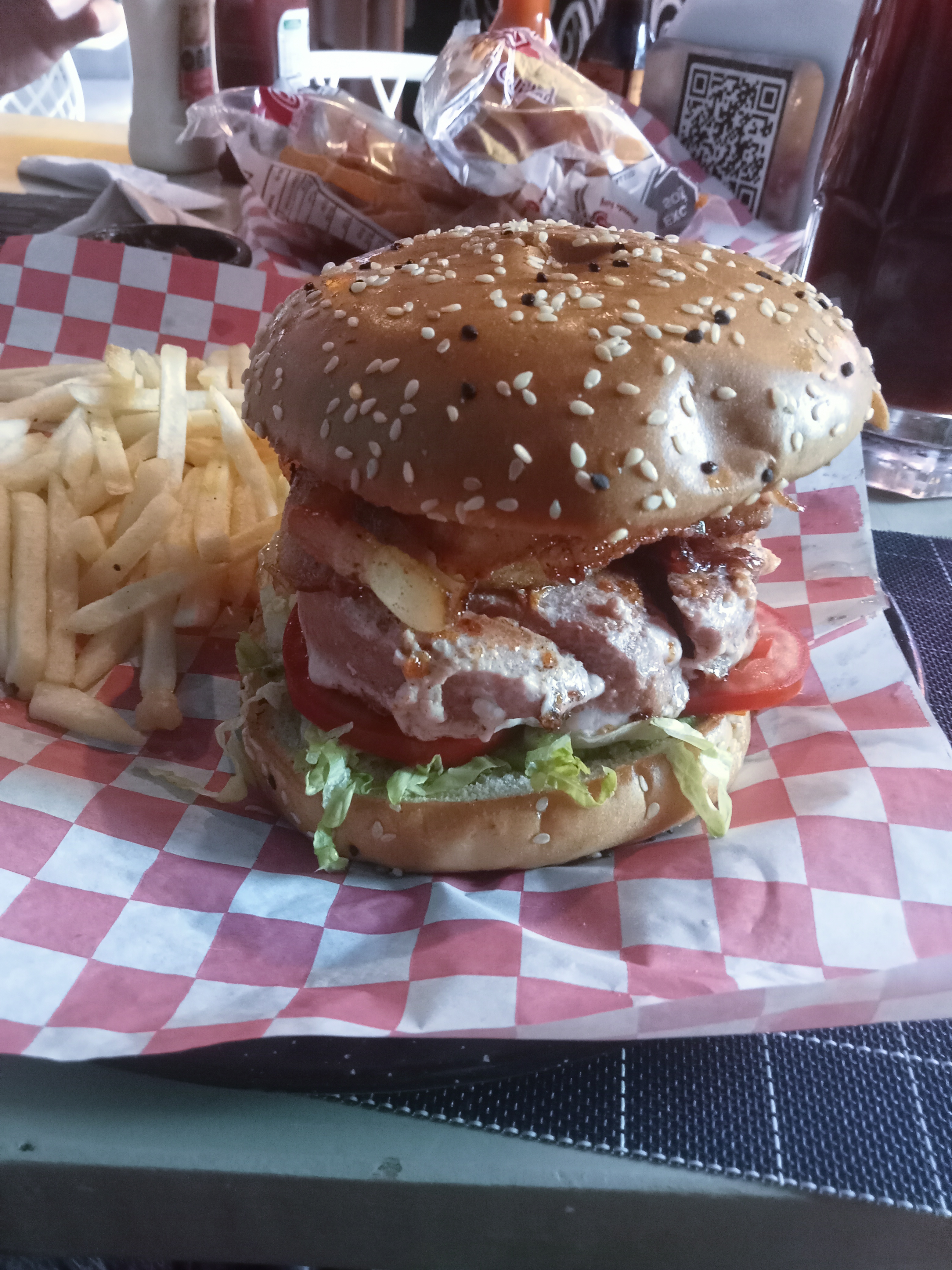 Tsunami Delicias Marinas image 5