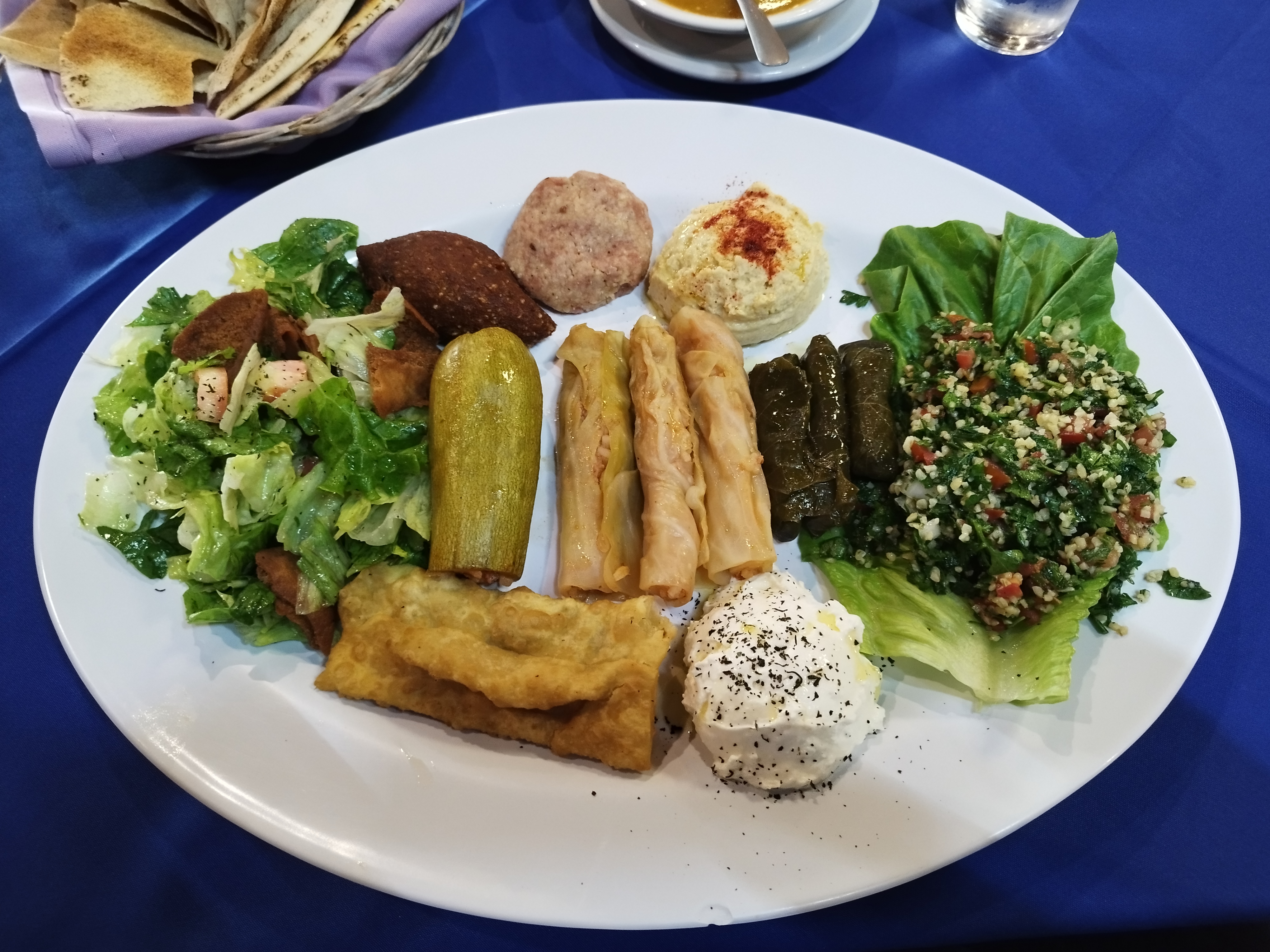 Restaurante Al Emir Comidas Libanesa, Arabe, Mexicana e Internacional image 3