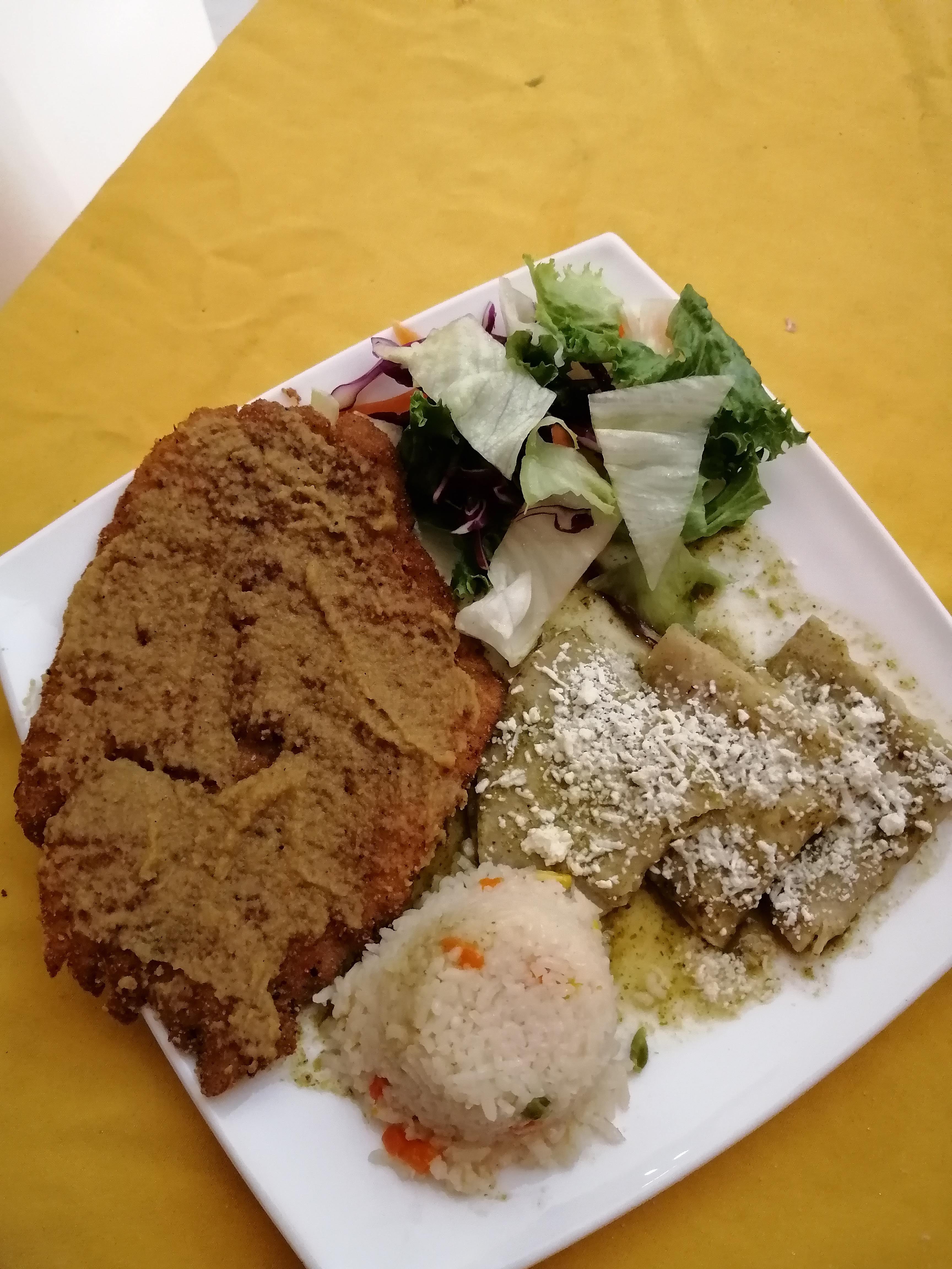 Mariscos "El Negro" image 9