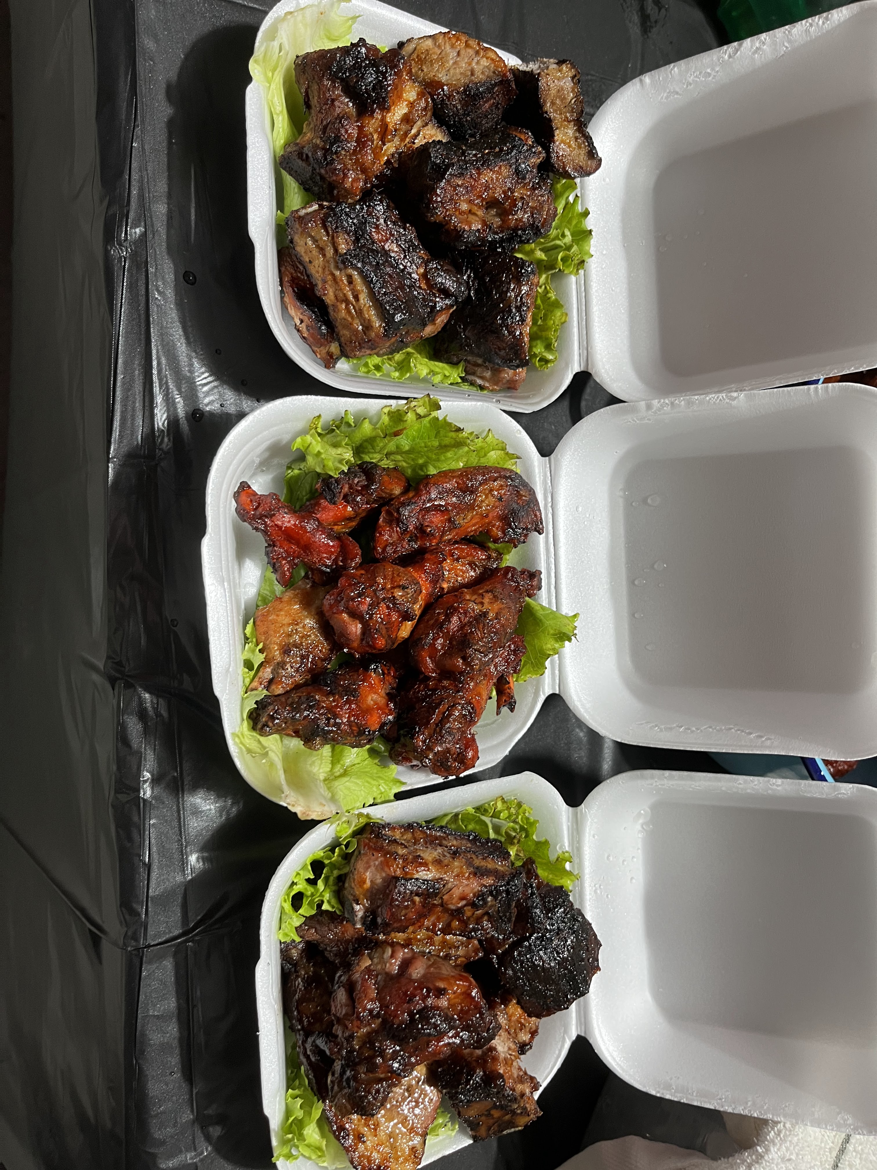 El Ahumado Grill image 6