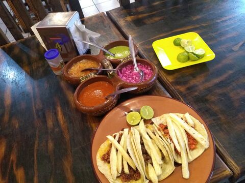 Taqueria Los Romanos image 1