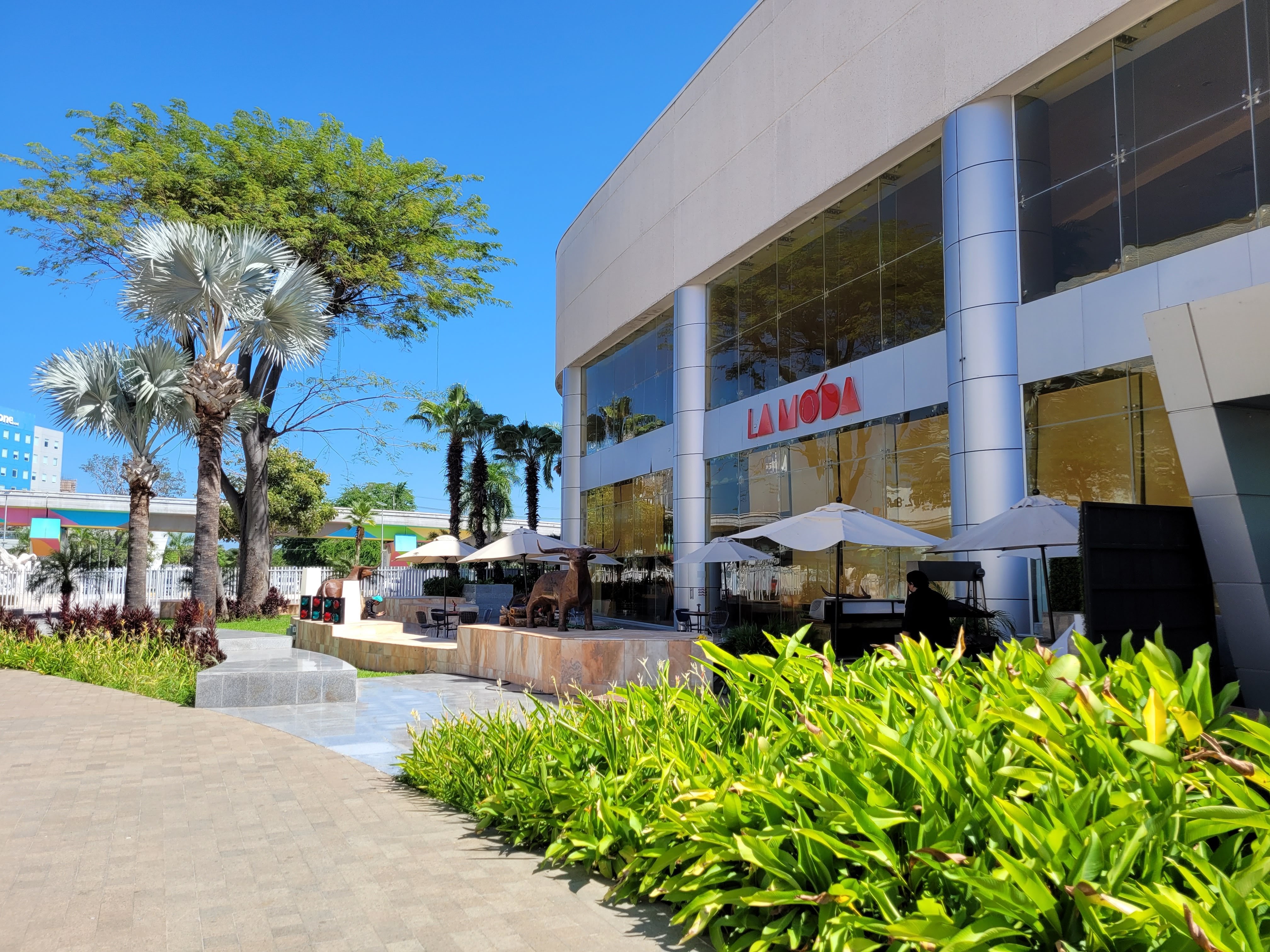 La Moda Restaurante image 7