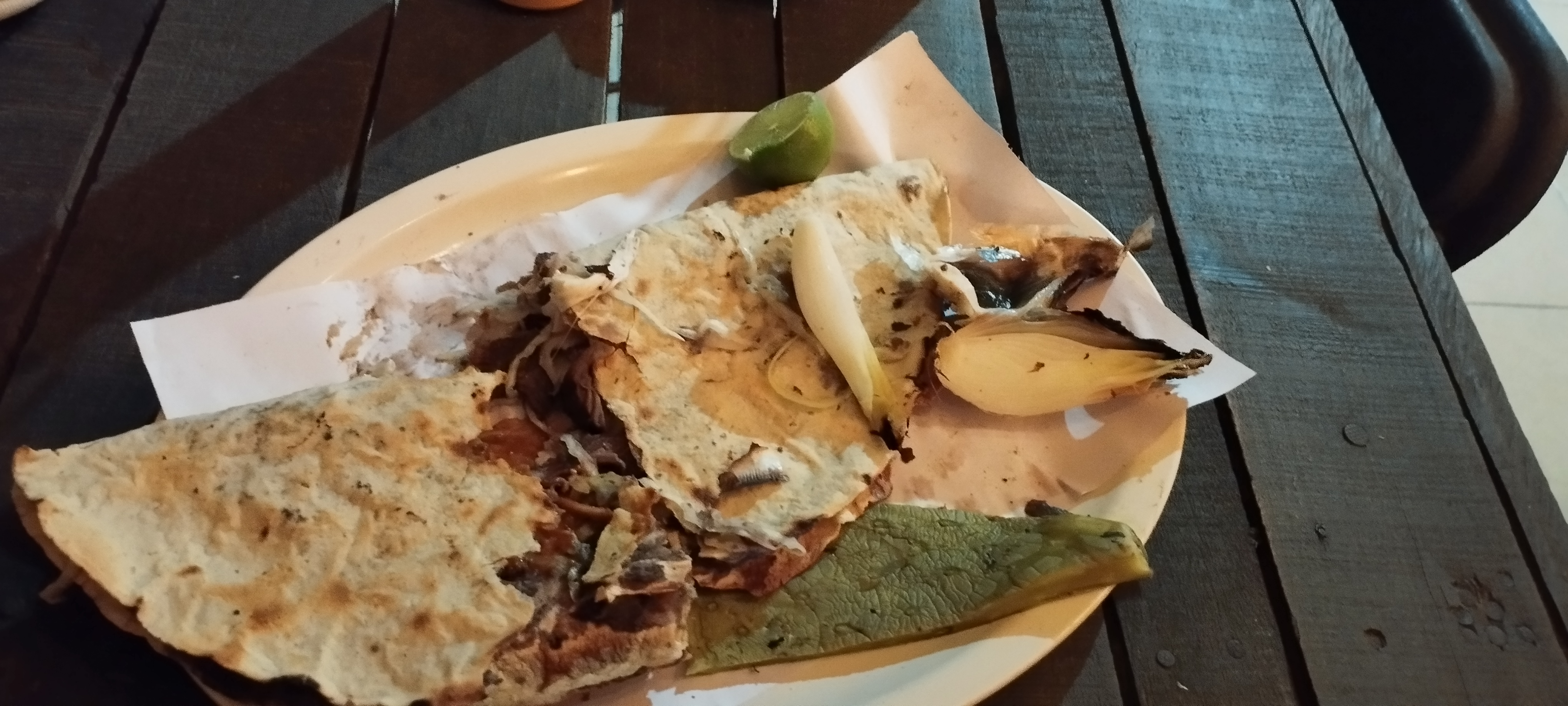 Las famosas tlayudas Oaxaqueñas image 1