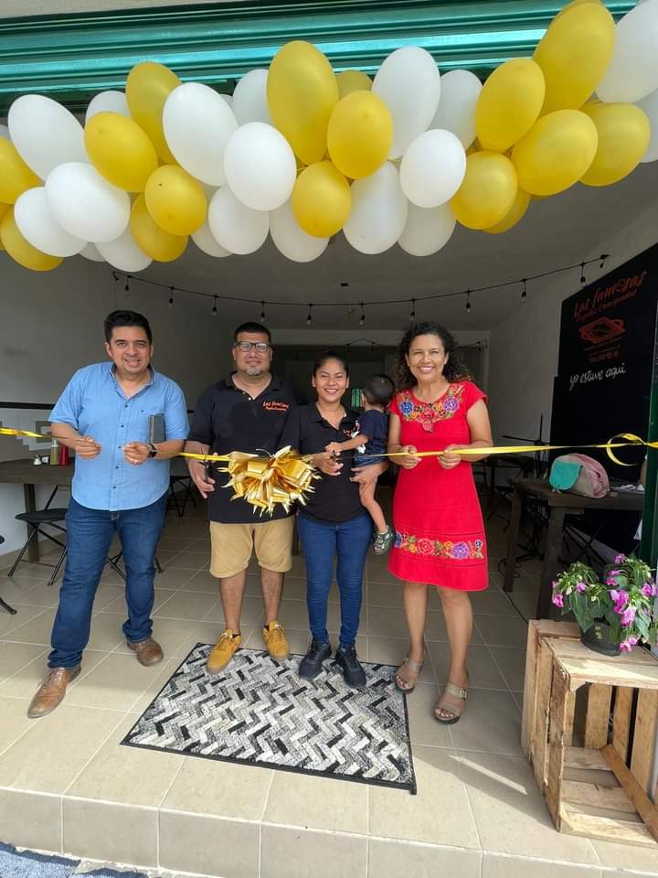 Las famosas tlayudas Oaxaqueñas image 3