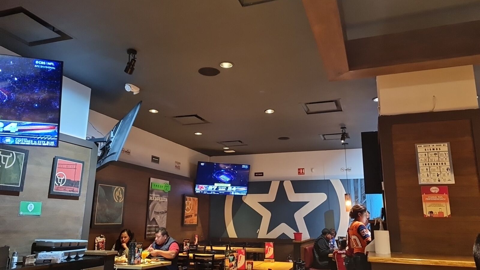 Chili's image 6