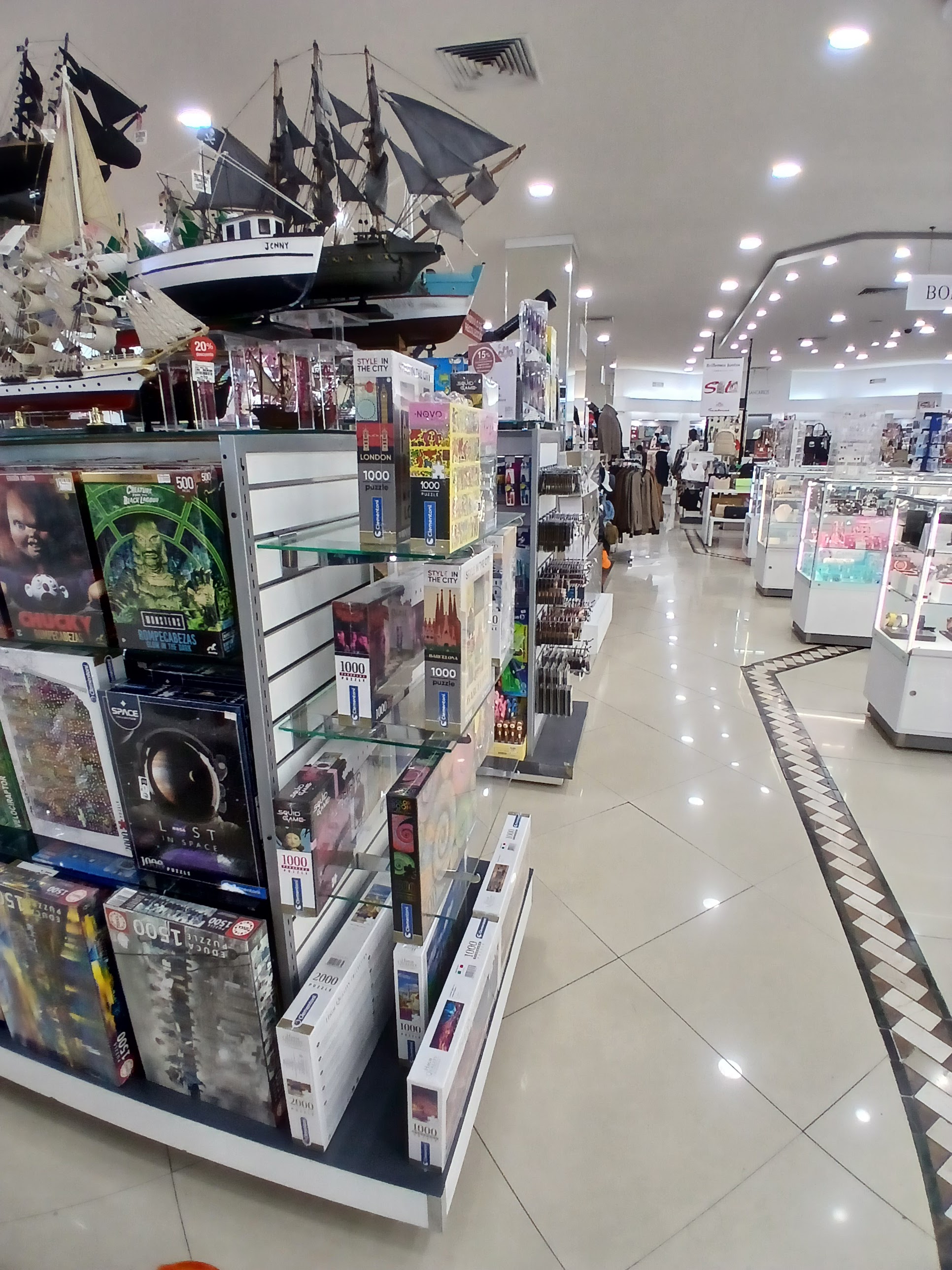 Sanborns Ciudad Jardín Neza | Restaurante y Tienda image 6