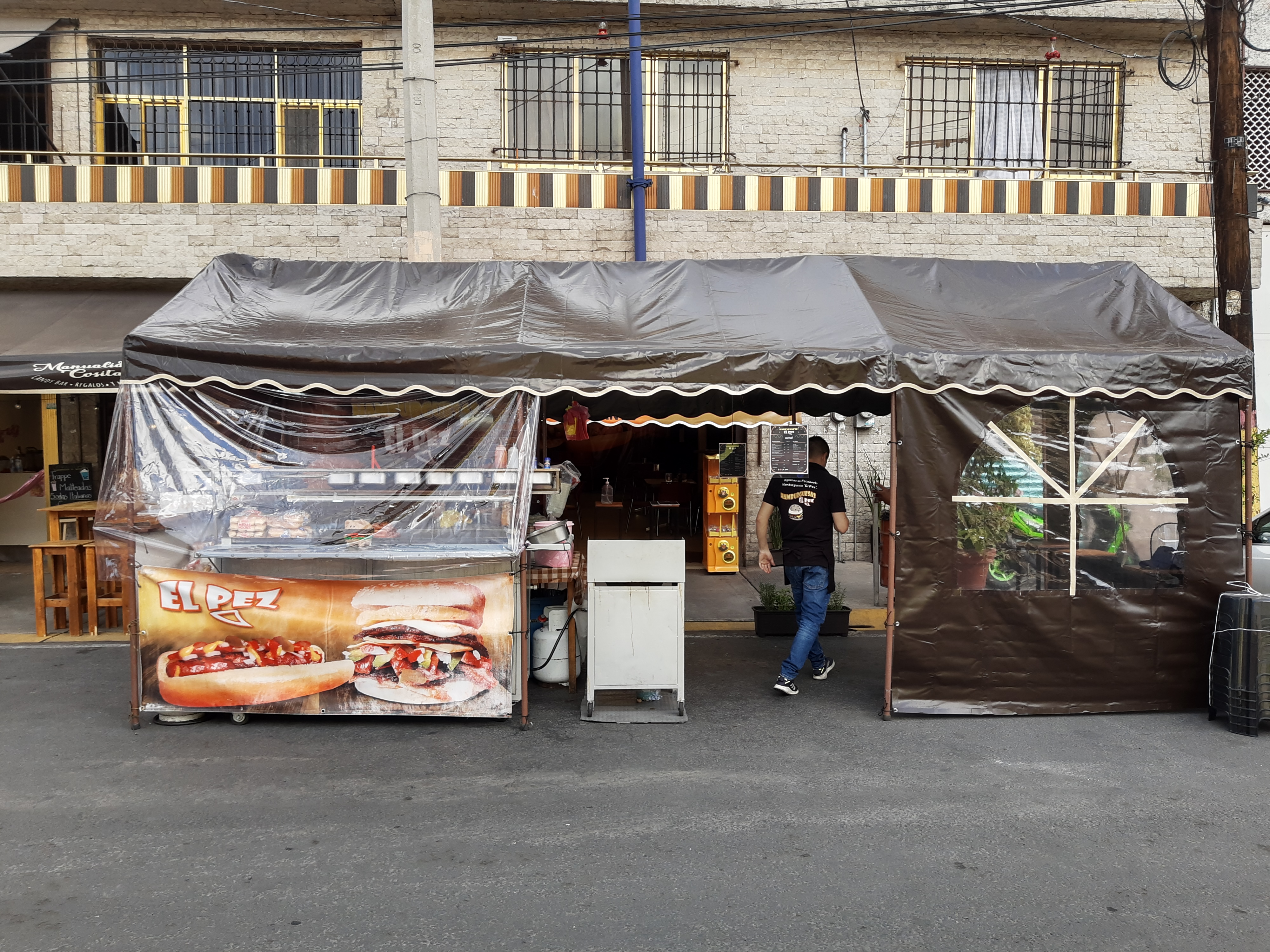 Hamburguesas "El Pez" image 1