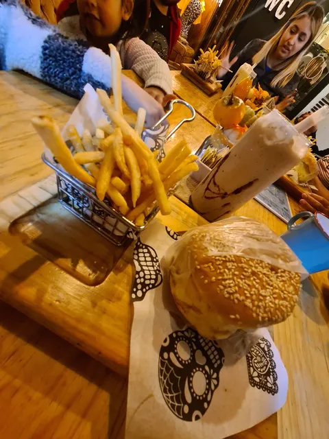 Hamburguesas "El Pez" image 3
