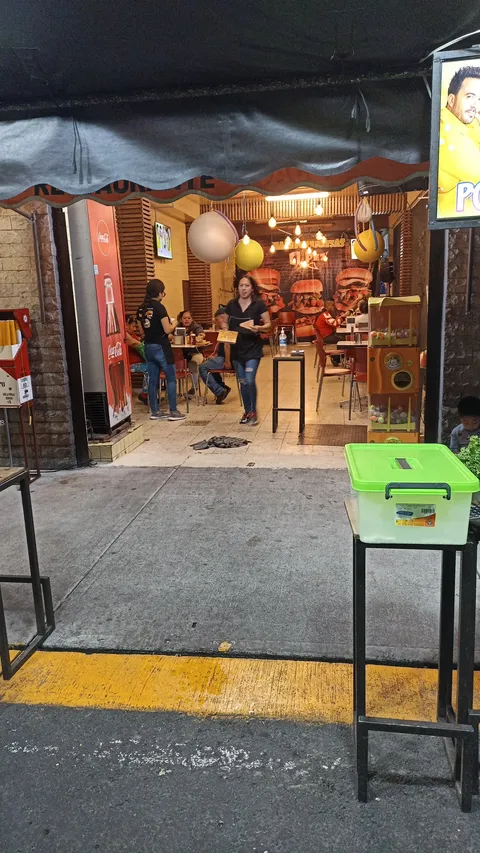 Hamburguesas "El Pez" image 8