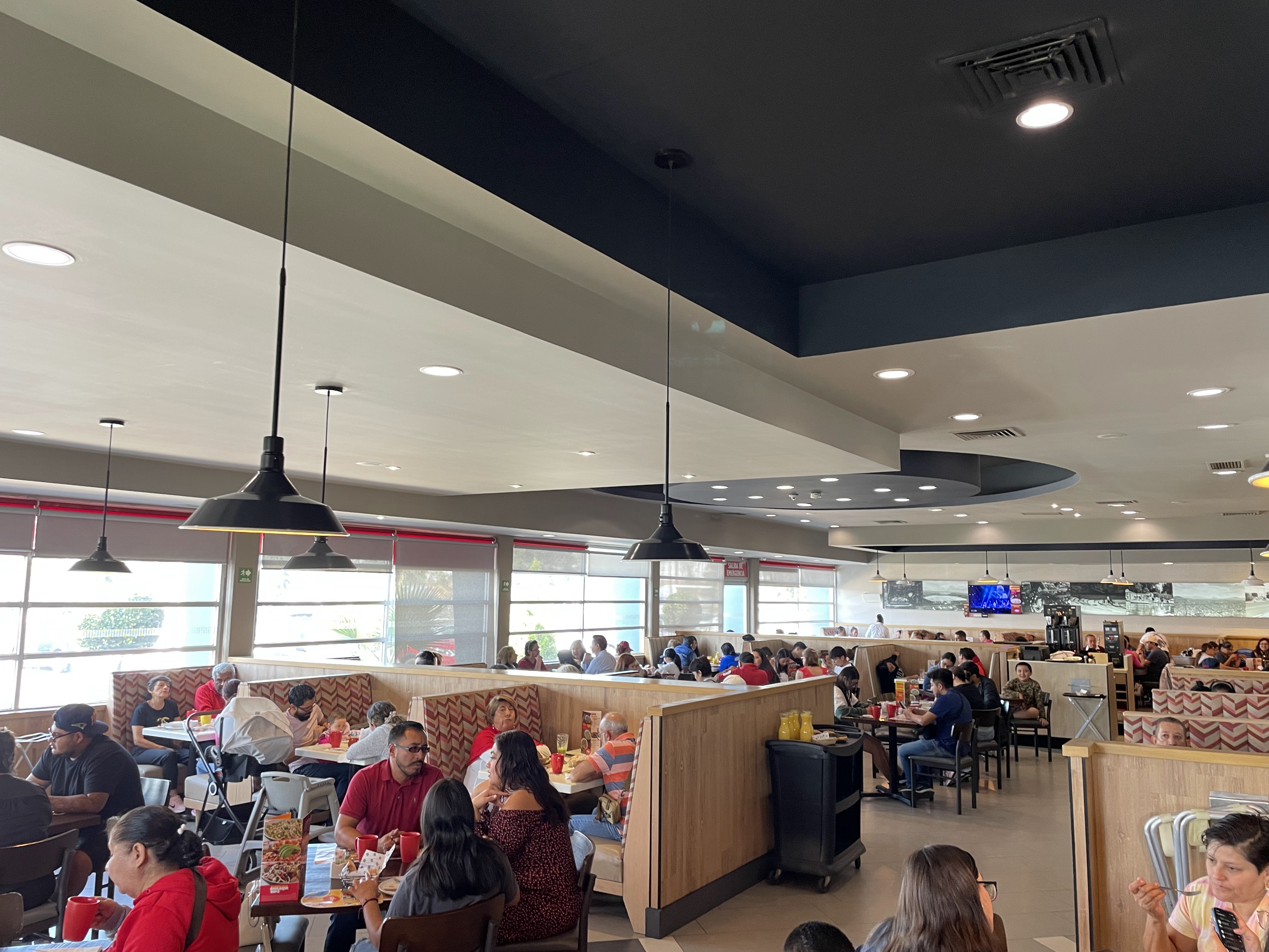 Vips Cd. Jardín Nezahualcóyotl image 5