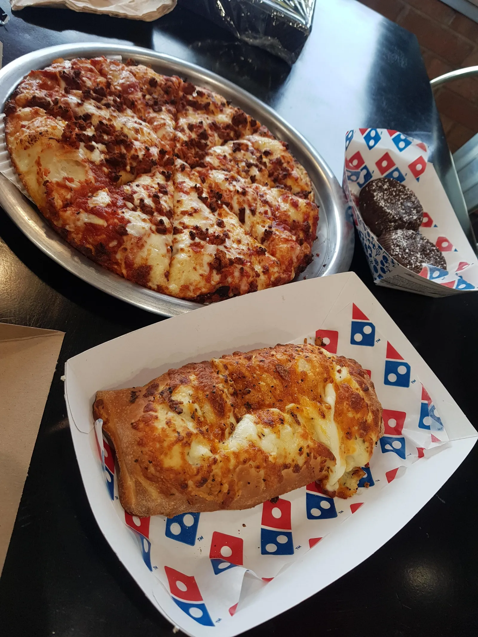 Domino's image 2