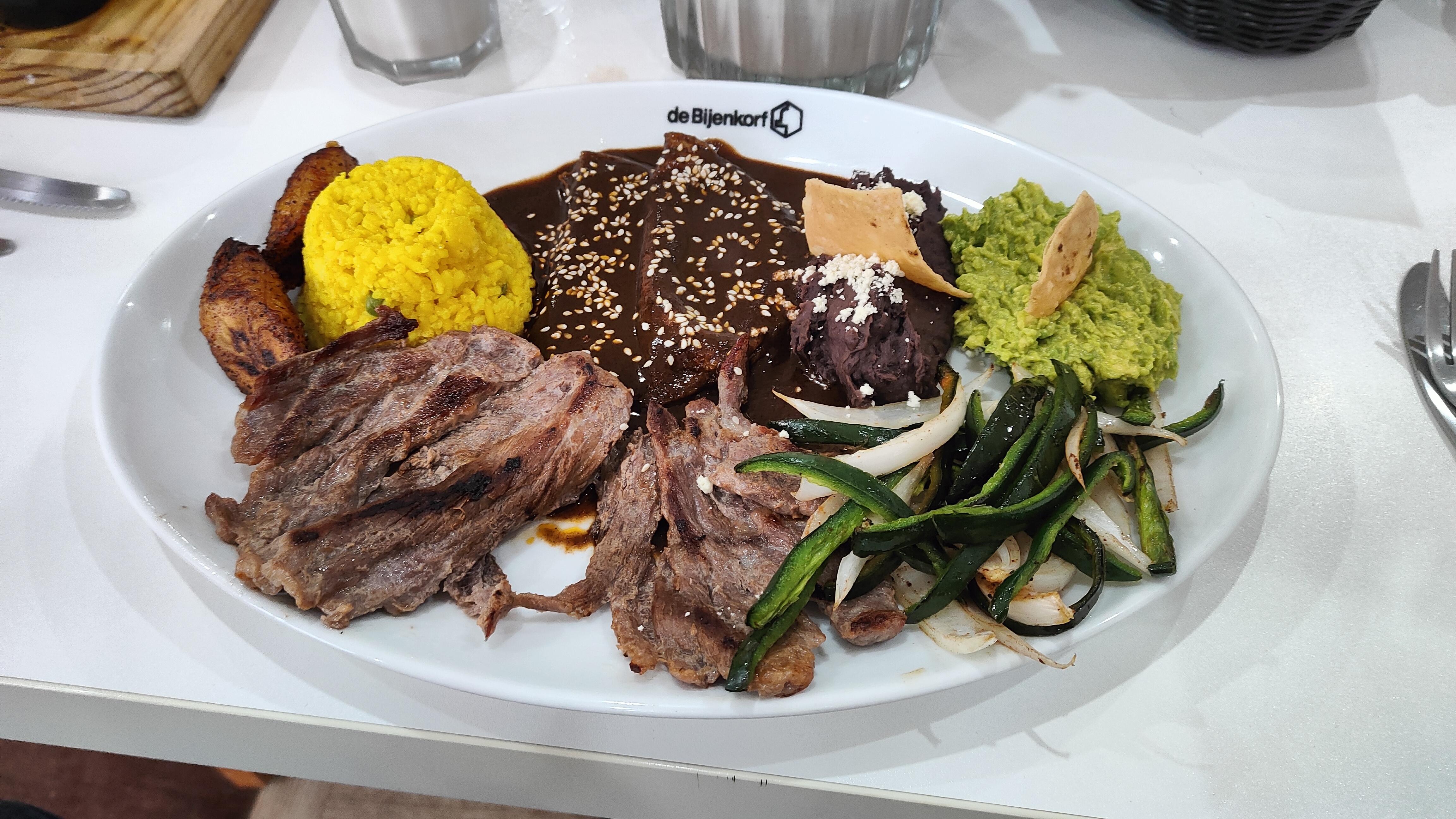 Cocina Capital image 3