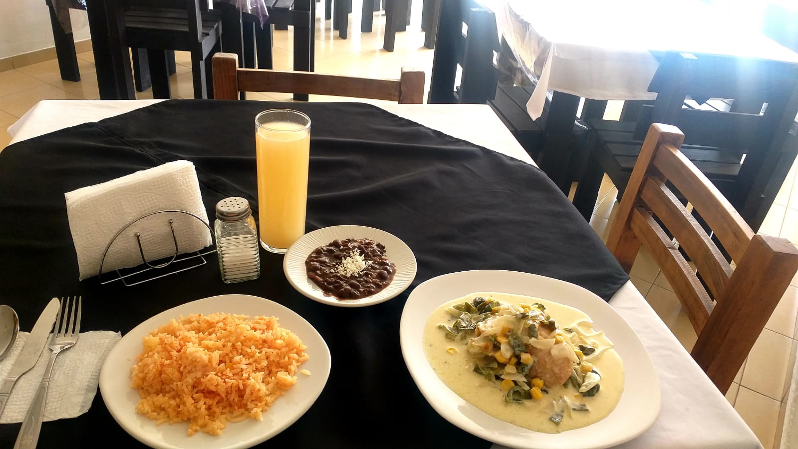 El Buen Sazón de Chubis image 2