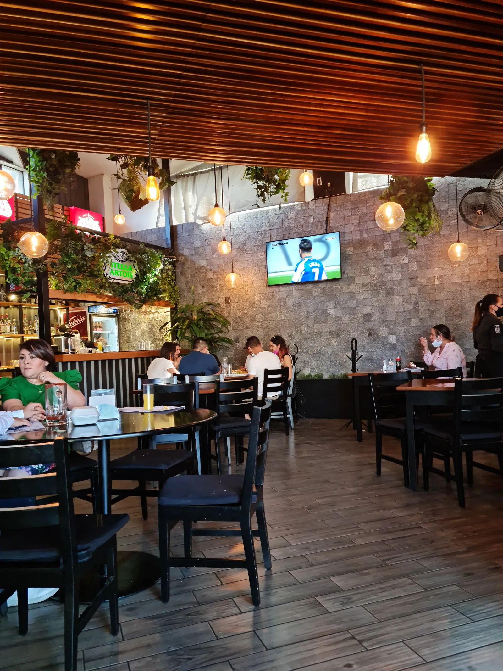 Nikaho Sushi Bar image 3