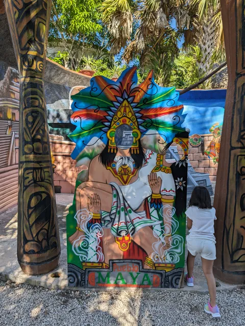 Pueblo Maya image 7