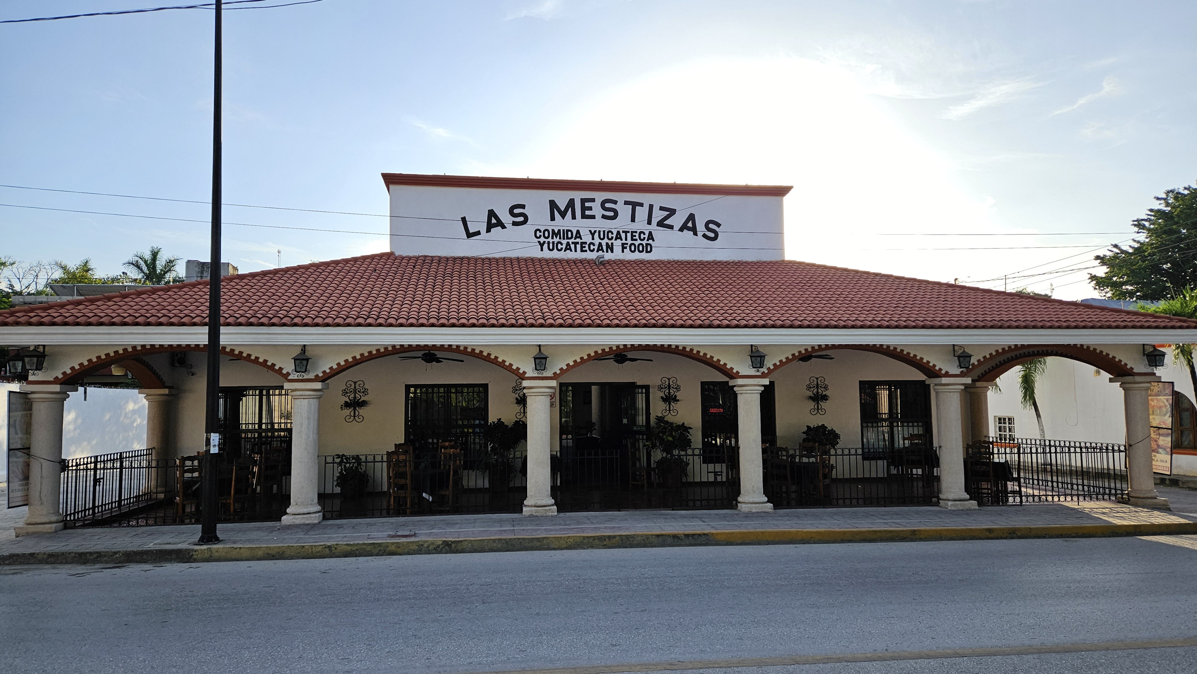 Las Mestizas image 1
