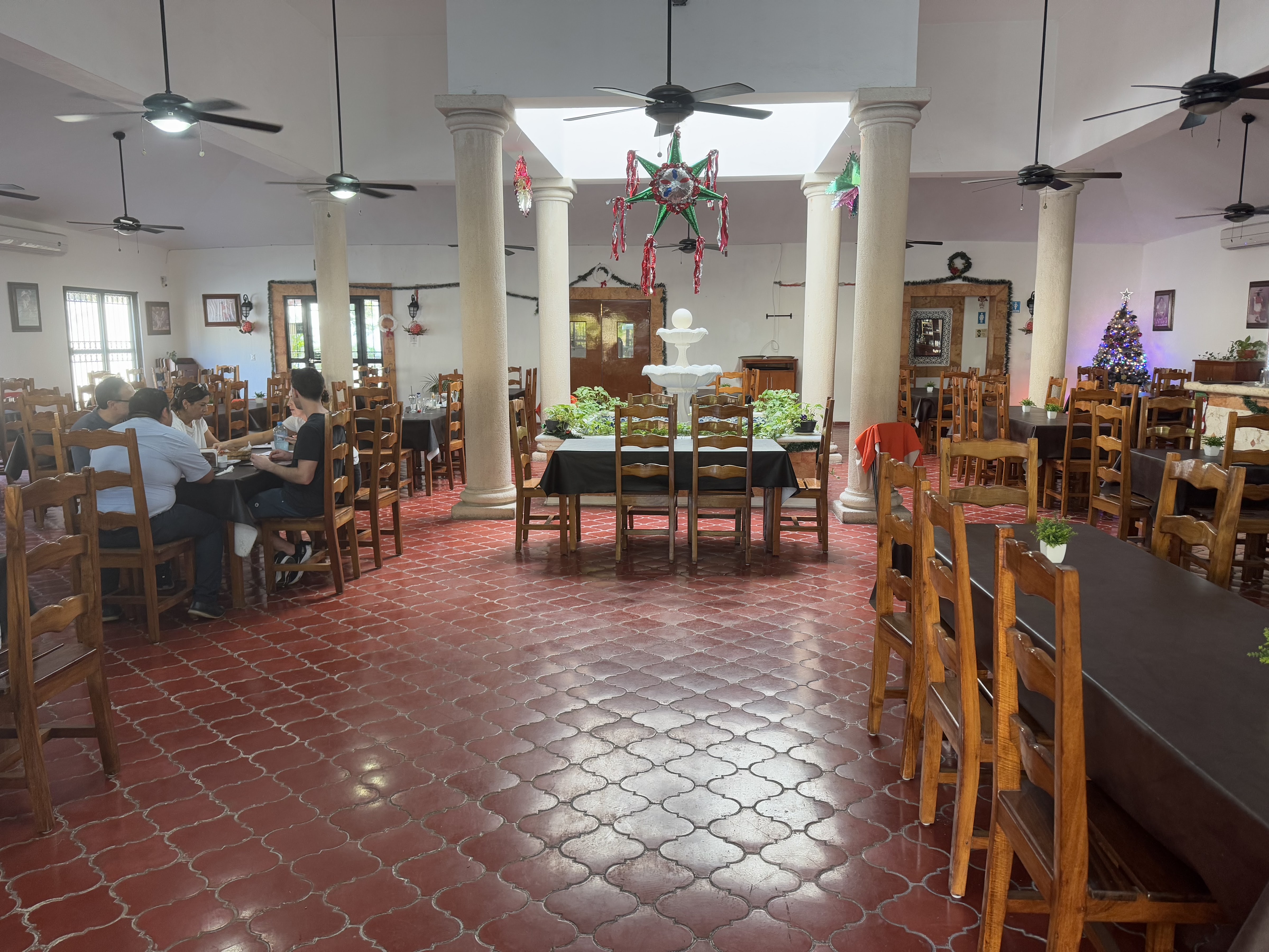 Las Mestizas image 4