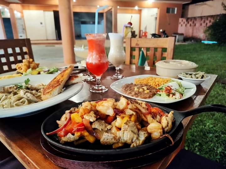 Casa Violeta Restaurant image 6