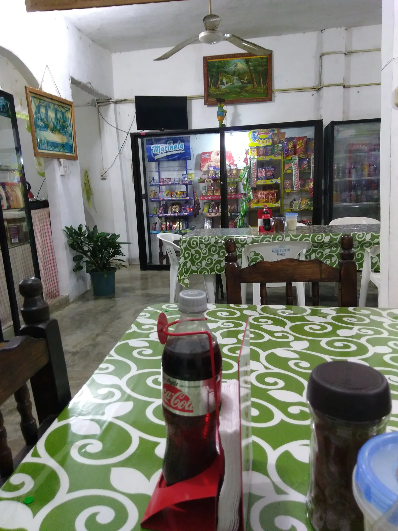 Comedor Oli image 1