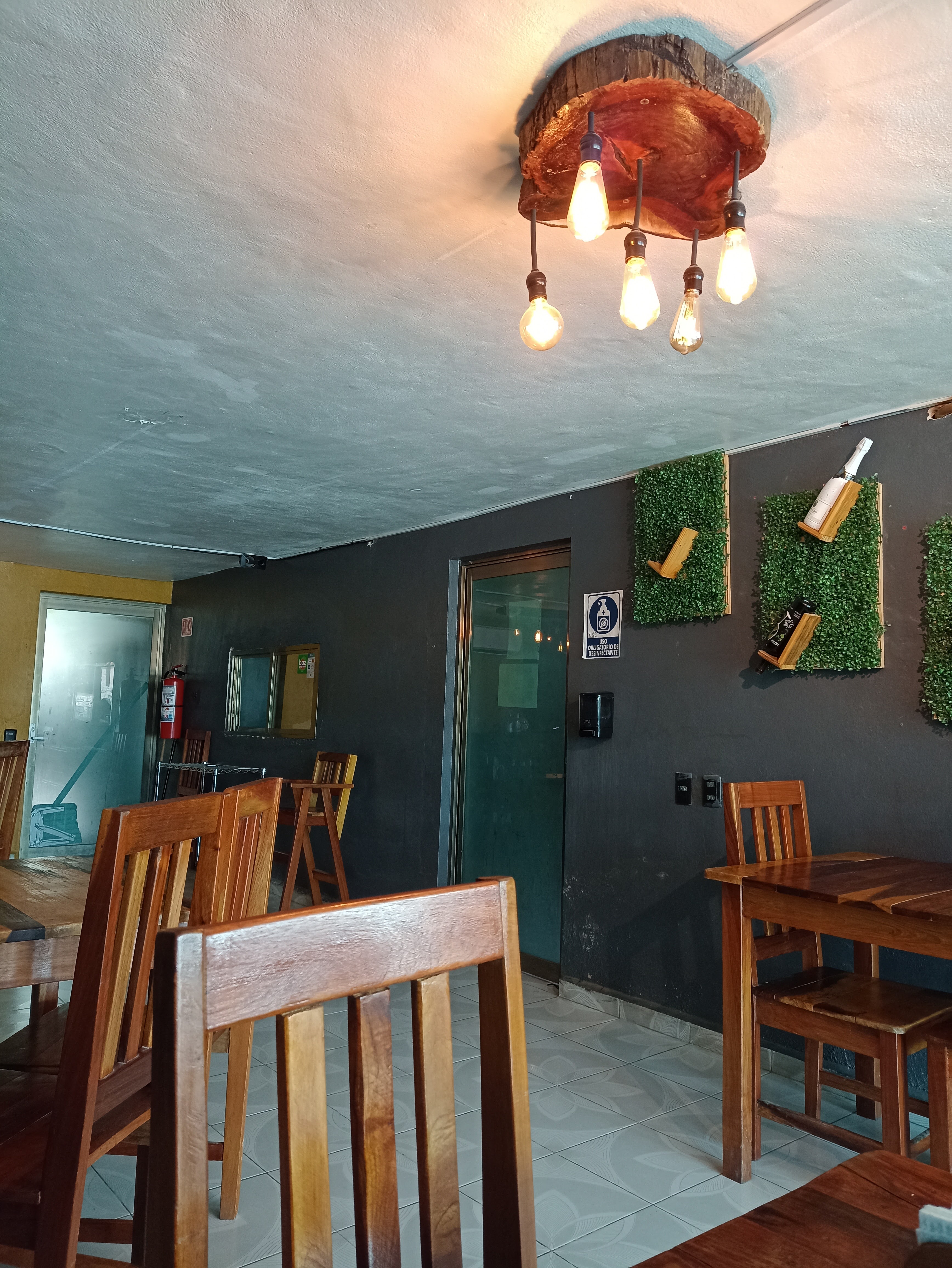 CHAMY'S Café & Restaurant image 8