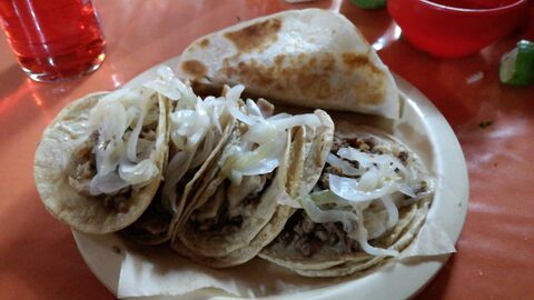"Taquería Buenrostro" image 7