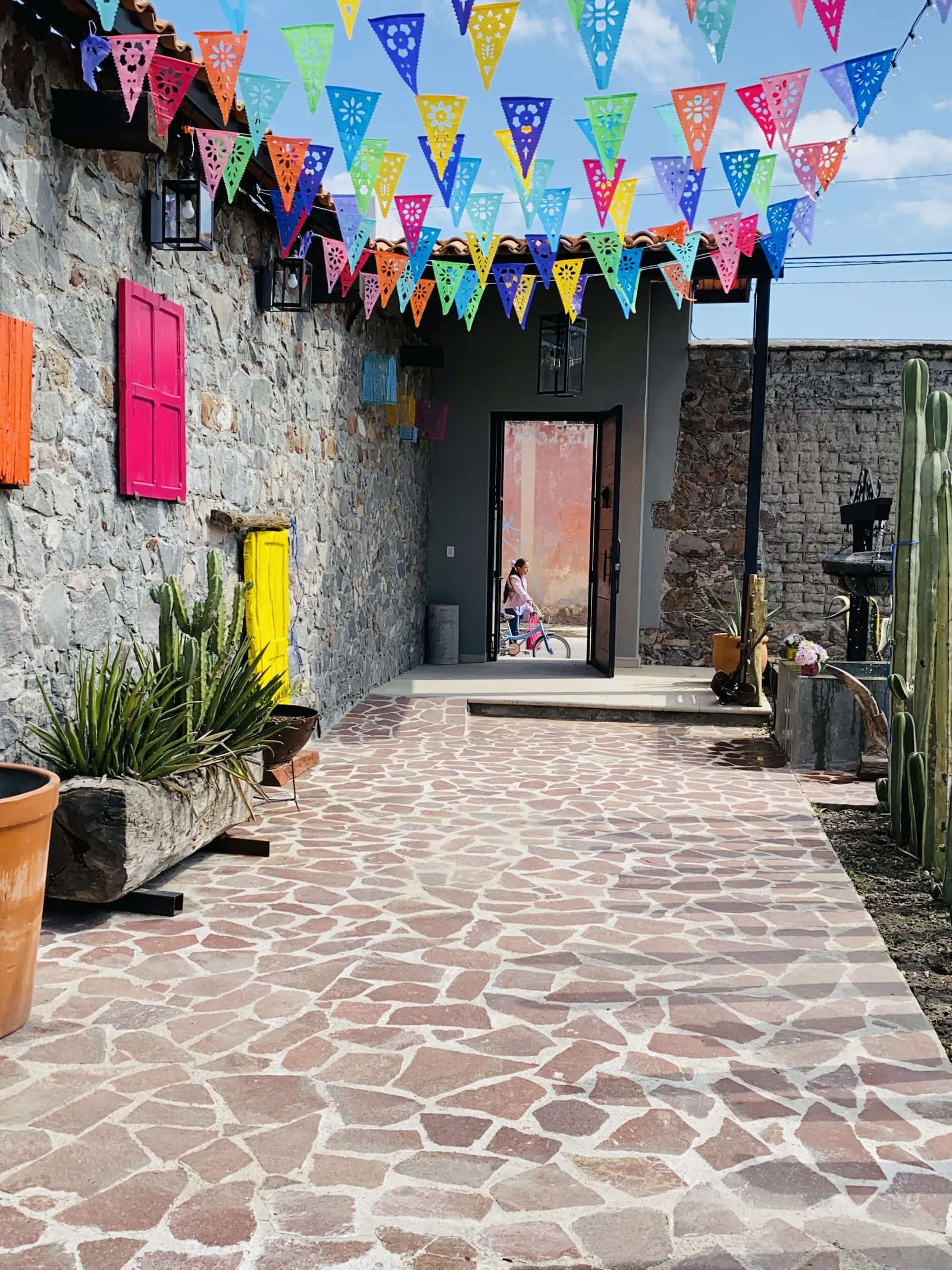 LA GALERIA DEL WAFFLE image 9