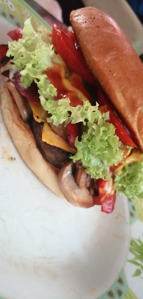 WateBurgers image 7