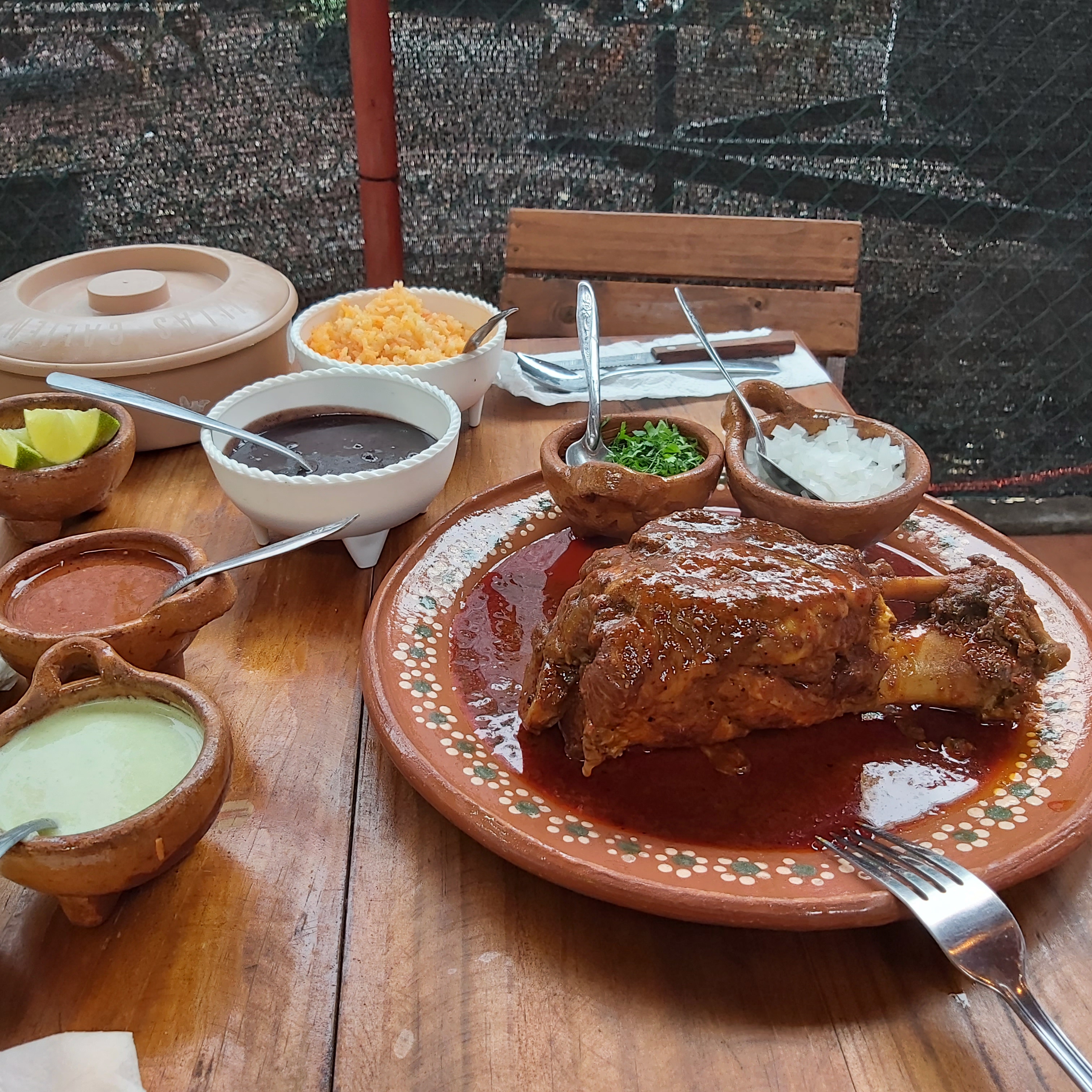 La Trinchera Cantina Mexicana image 10