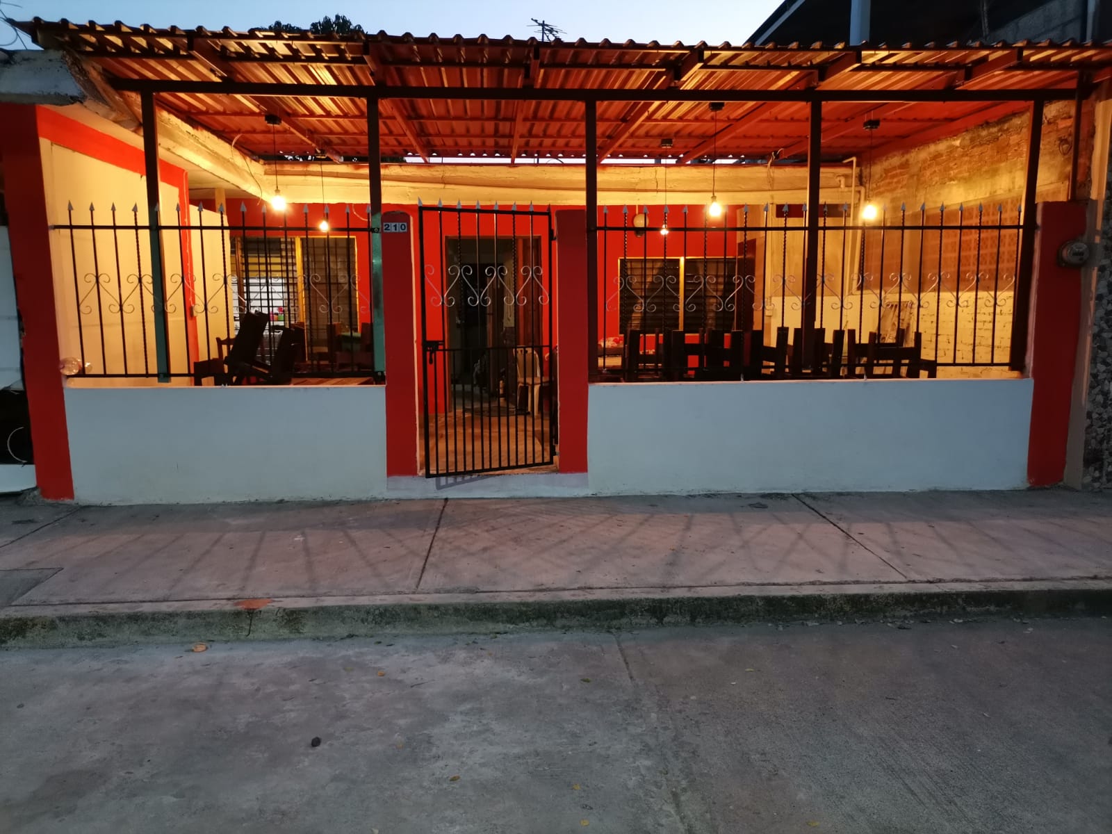 Pizzeria Constantine image 1