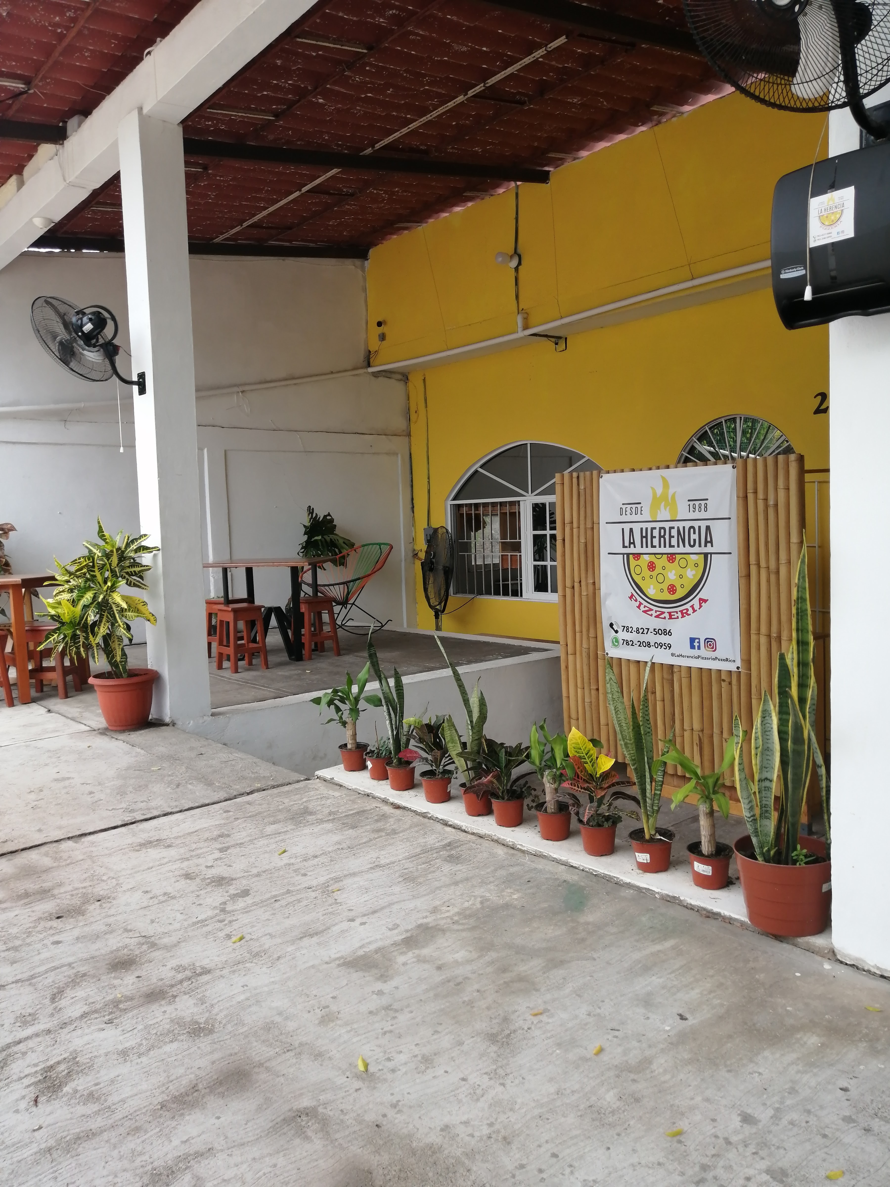 La Herencia Pizzería Poza Rica image 6