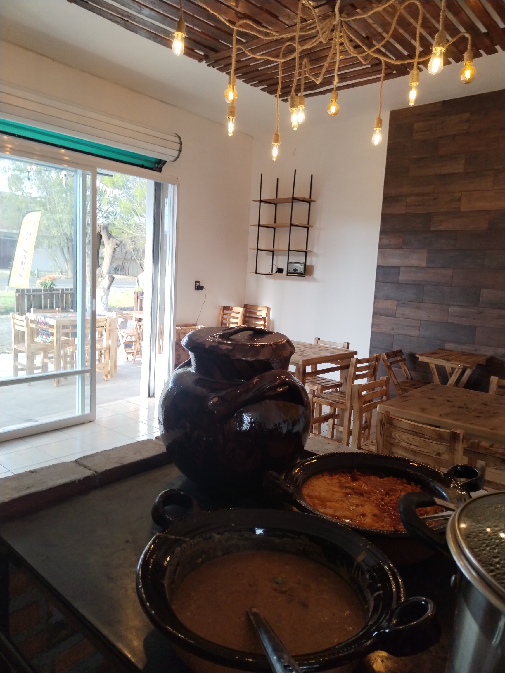 El Rincón De La Abuela (Tirindaro) image 5