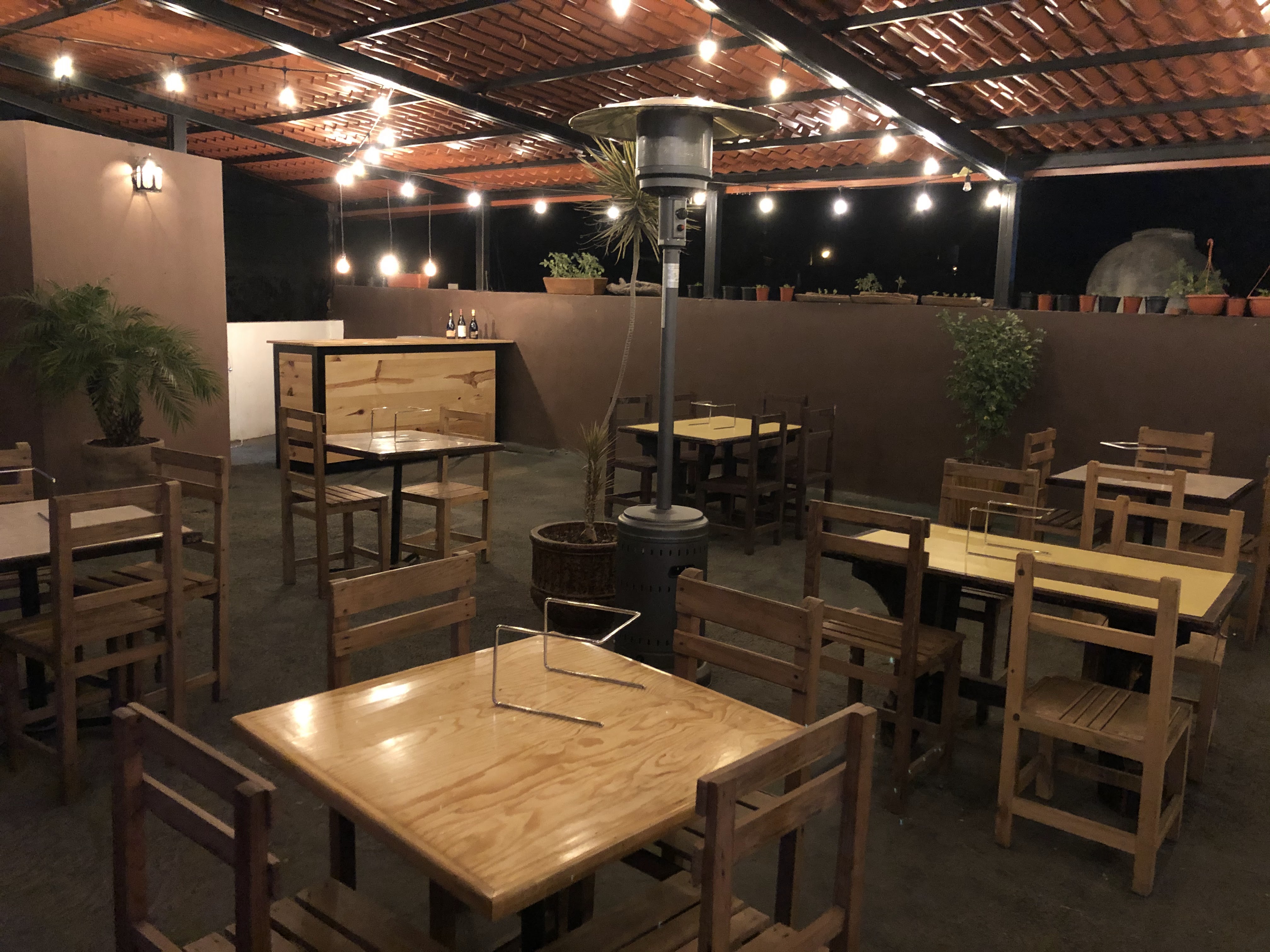 Gourmet Pizza A La Leña image 1