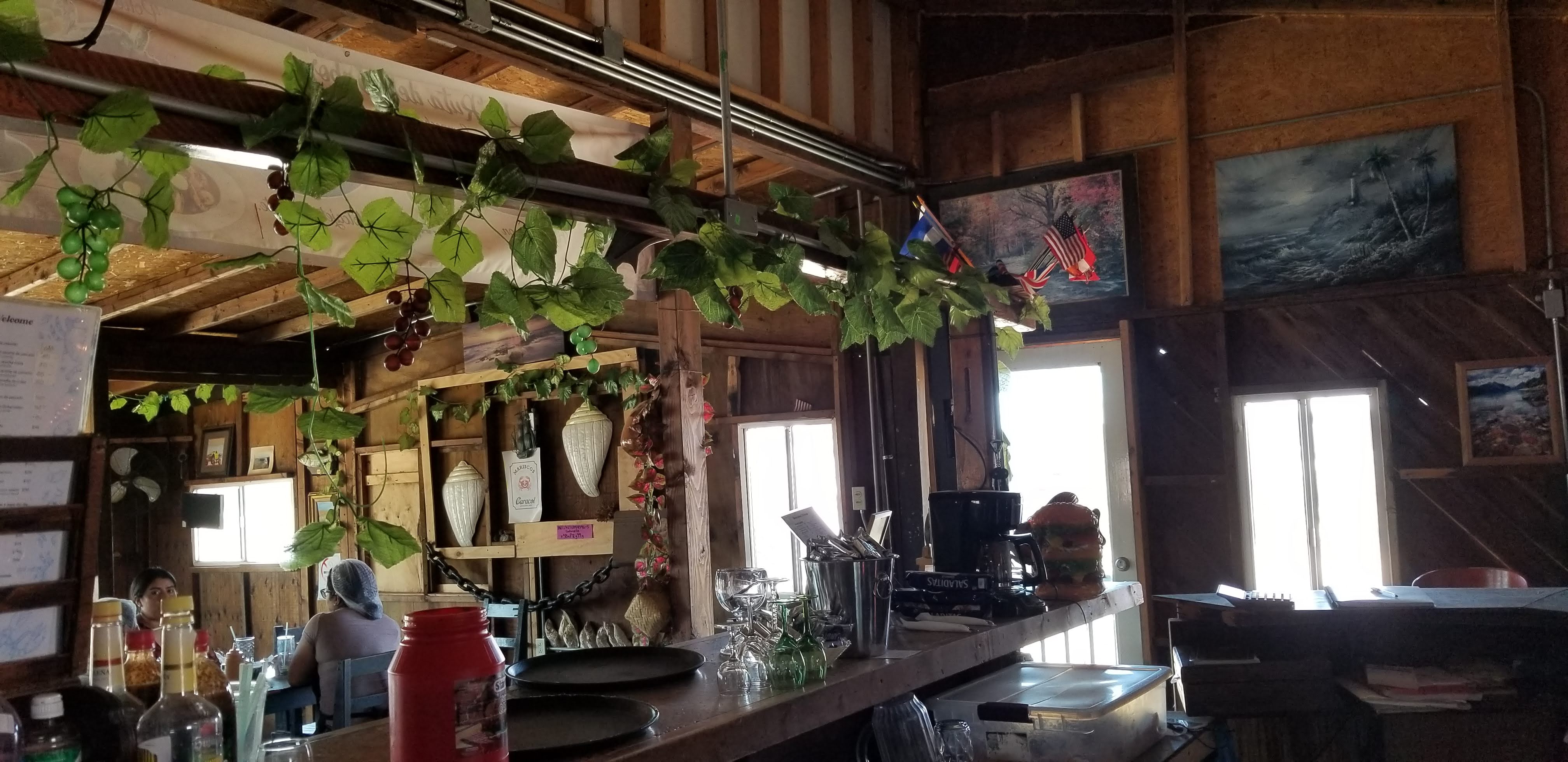 Mariscos Restaurant El Caracol image 5