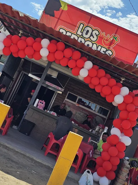 Taqueria Los Perrones SQ image 1
