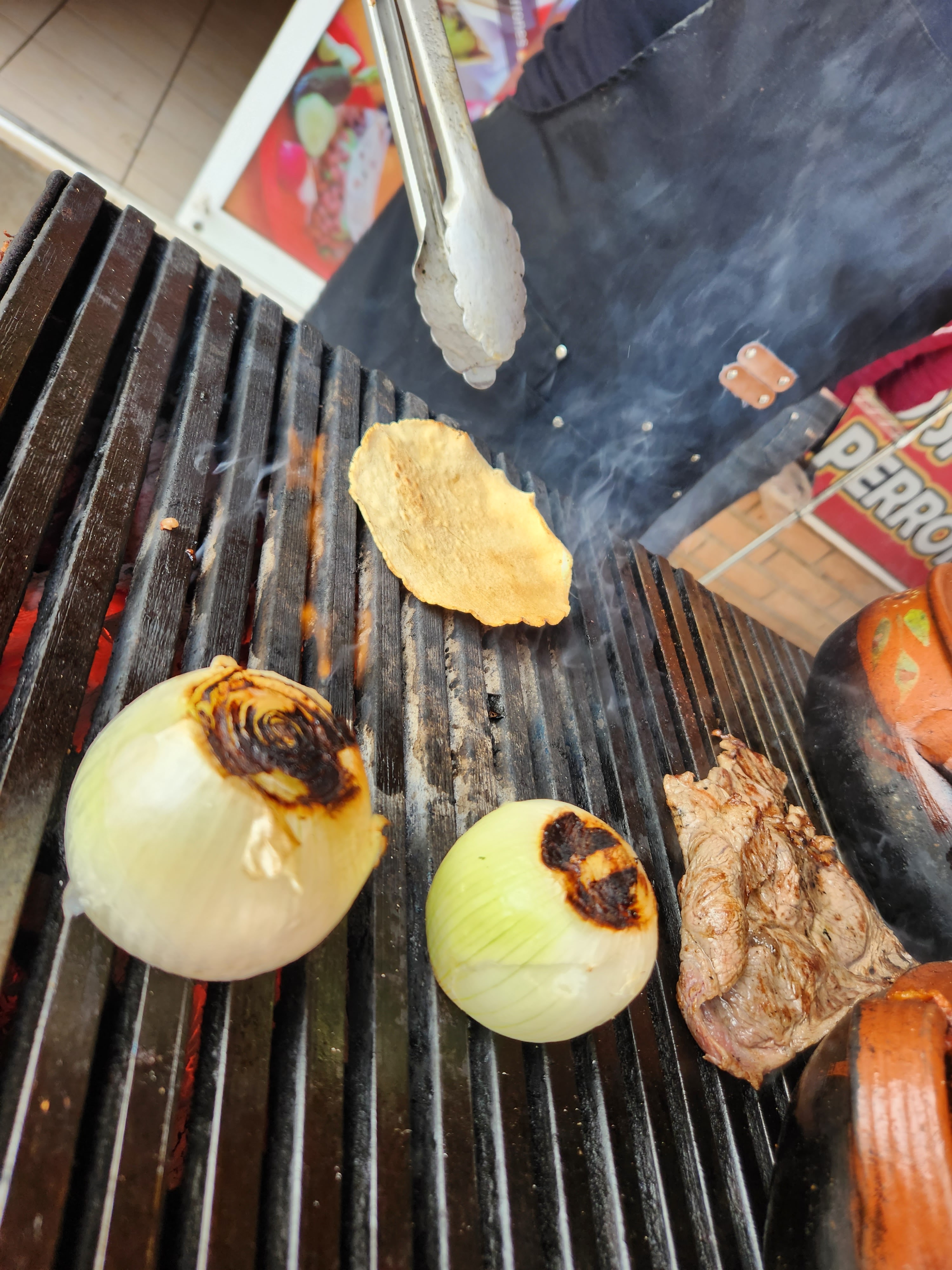 Taqueria Los Perrones SQ image 5