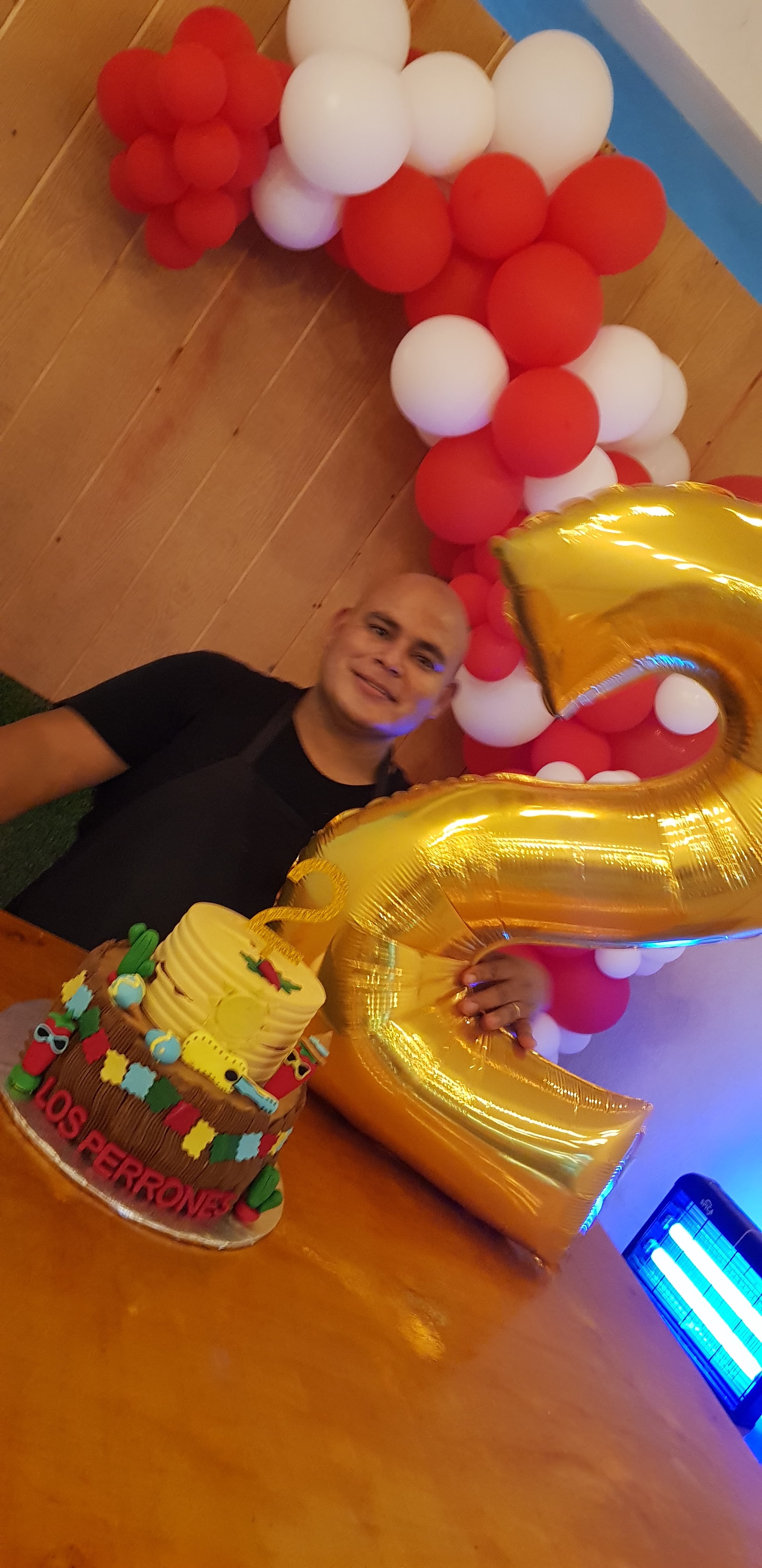 Taqueria Los Perrones SQ image 10