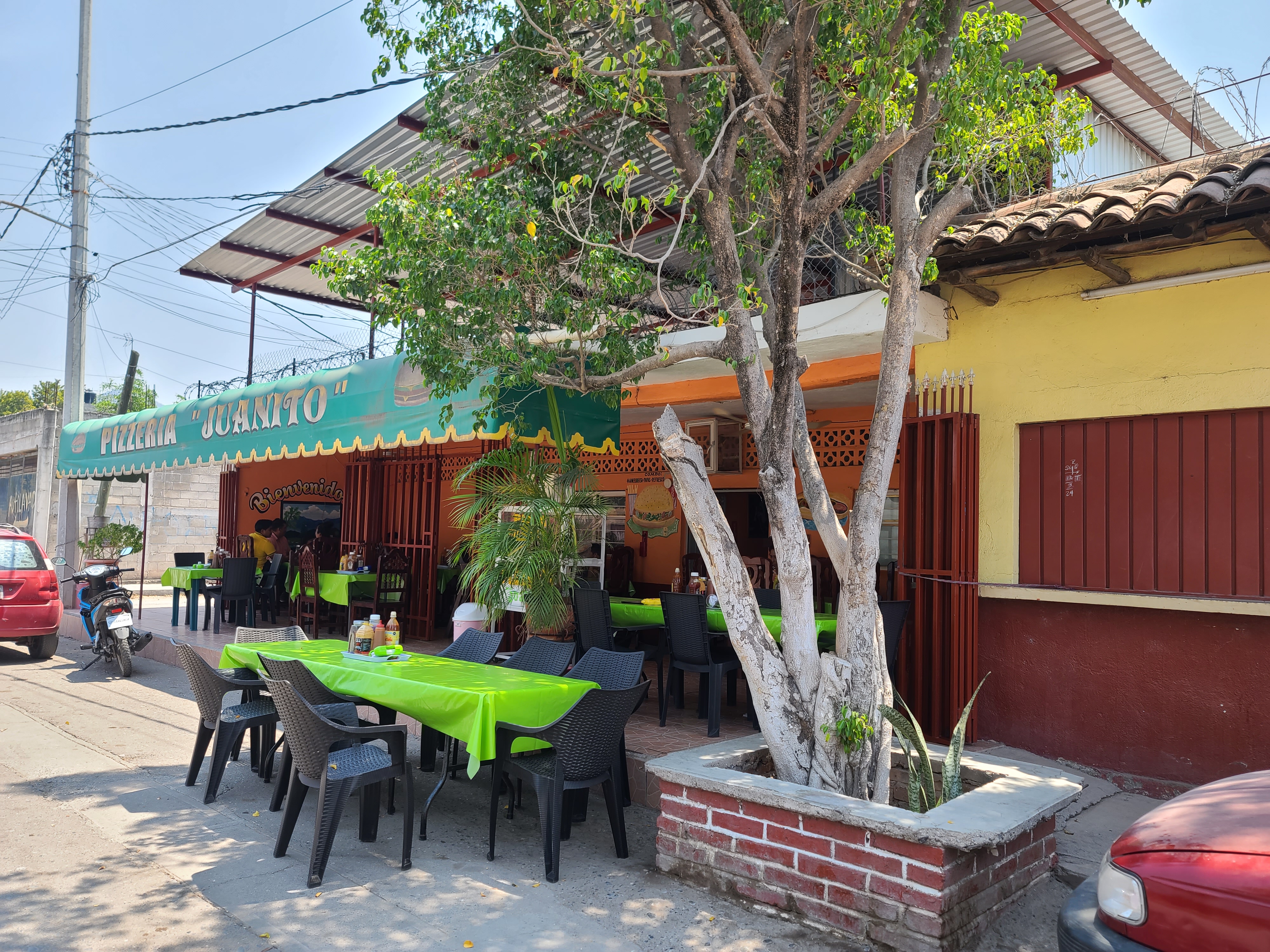 Pizzeria "Juanito" image 1