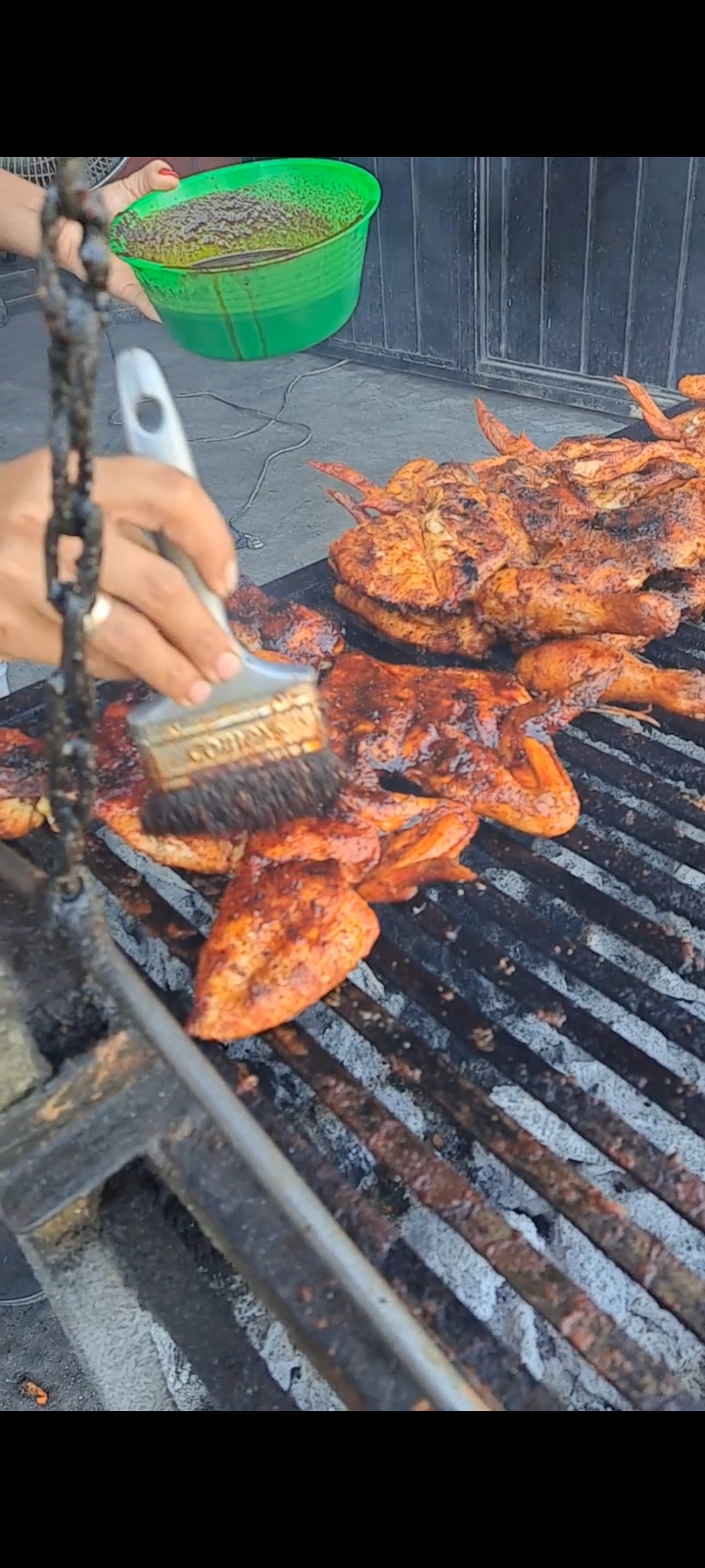 Pollos asados rosy image 1