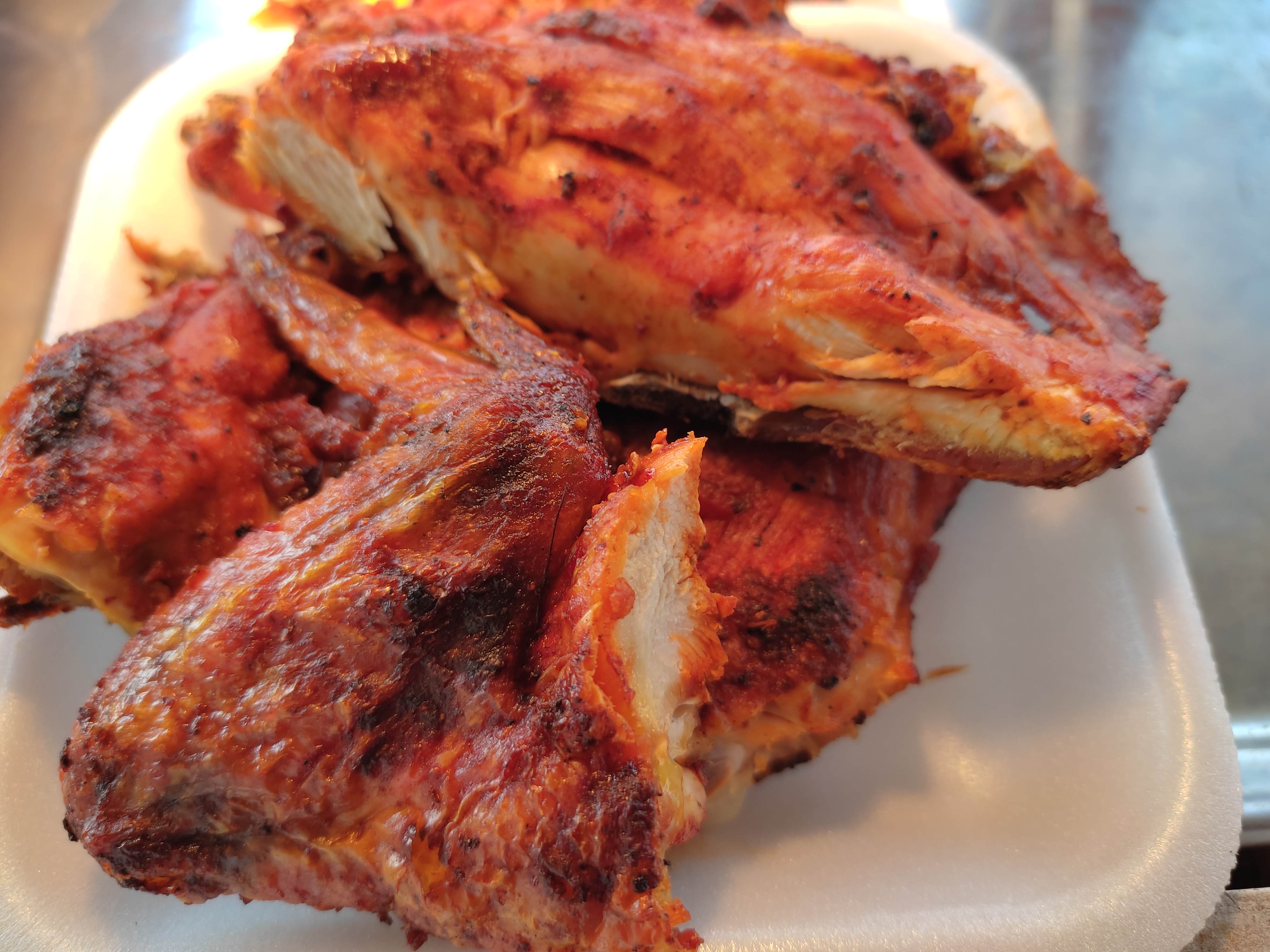 Restaurante "la plaza del pollo yoyo" image 4