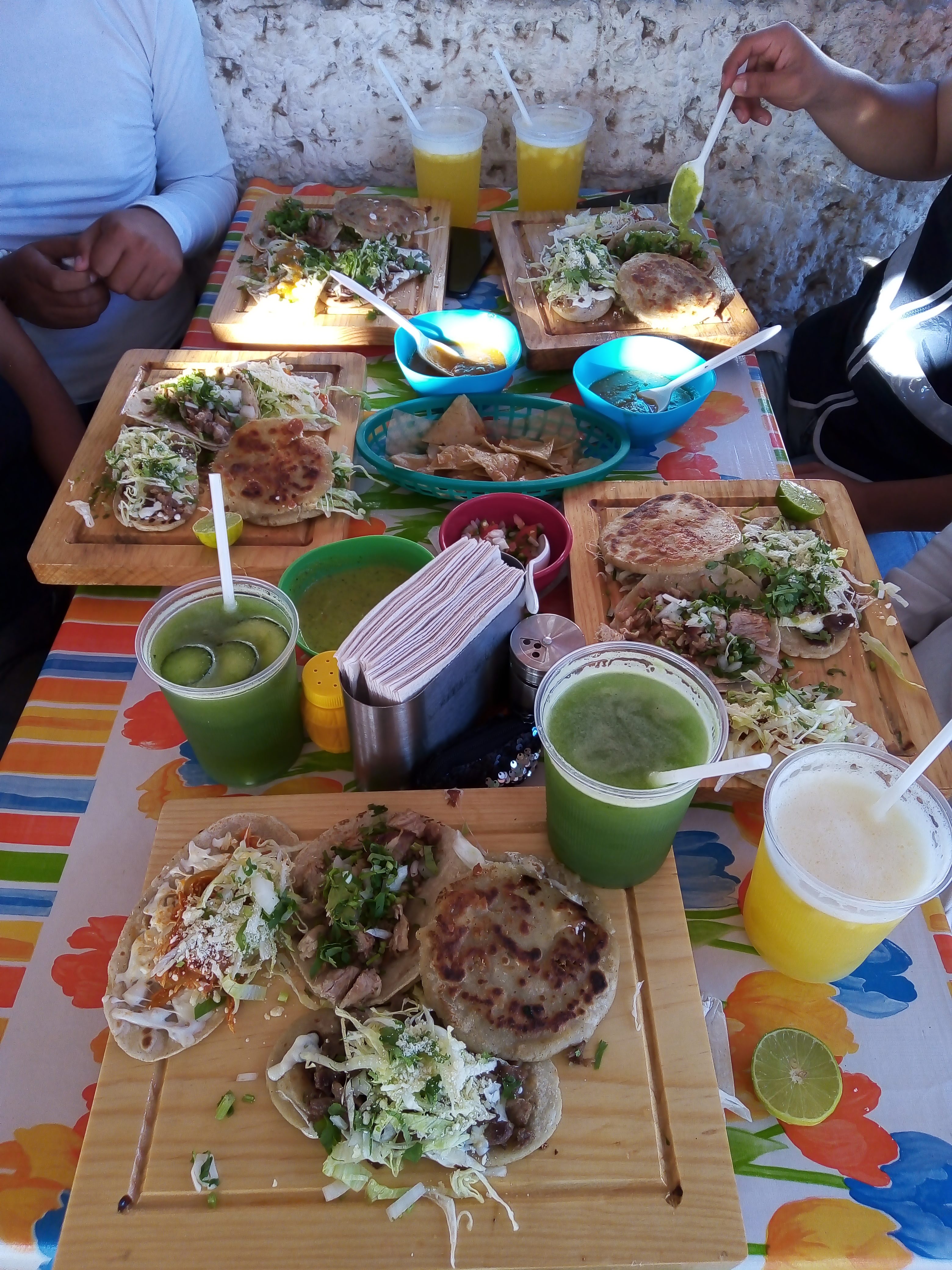 El Entronque Restaurant image 9