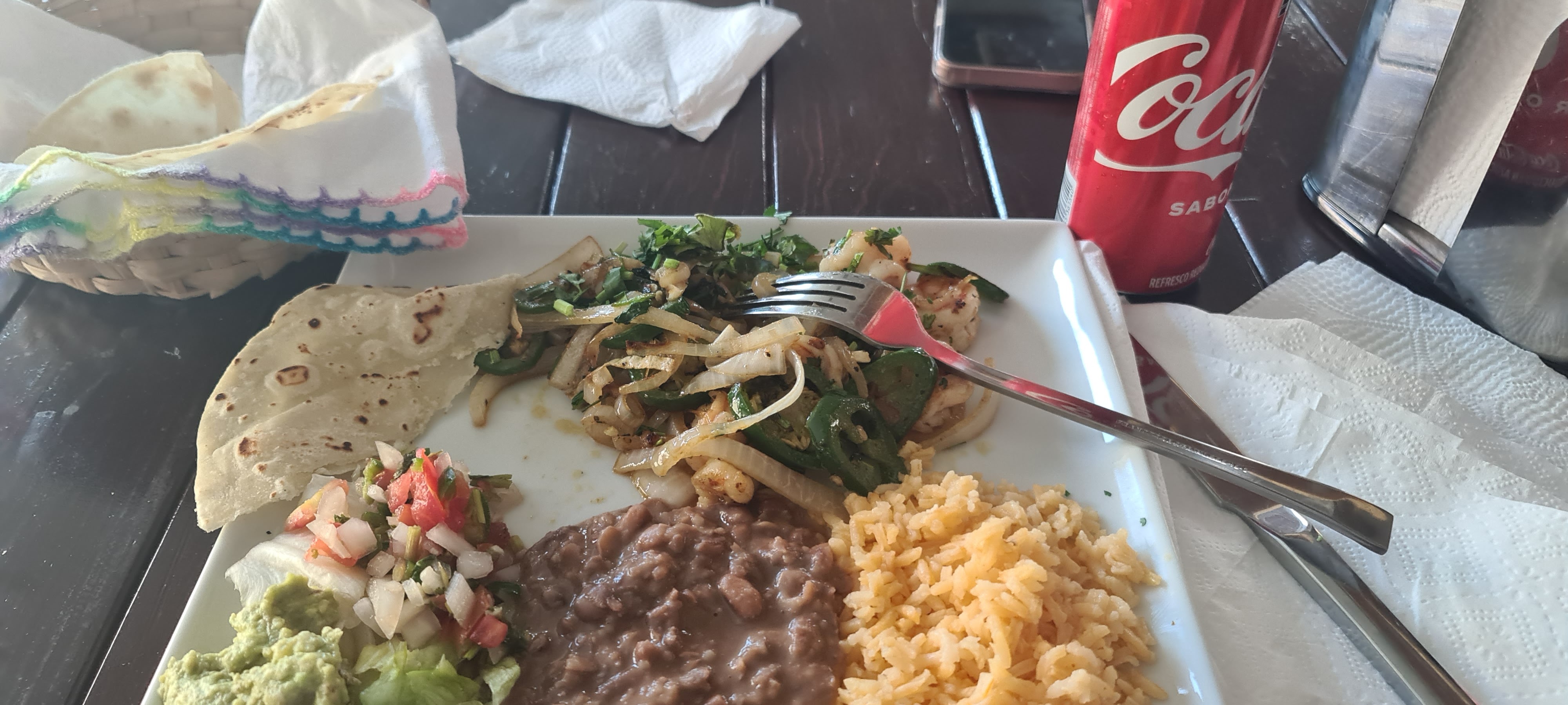 AJII BAR & GRILL image 4